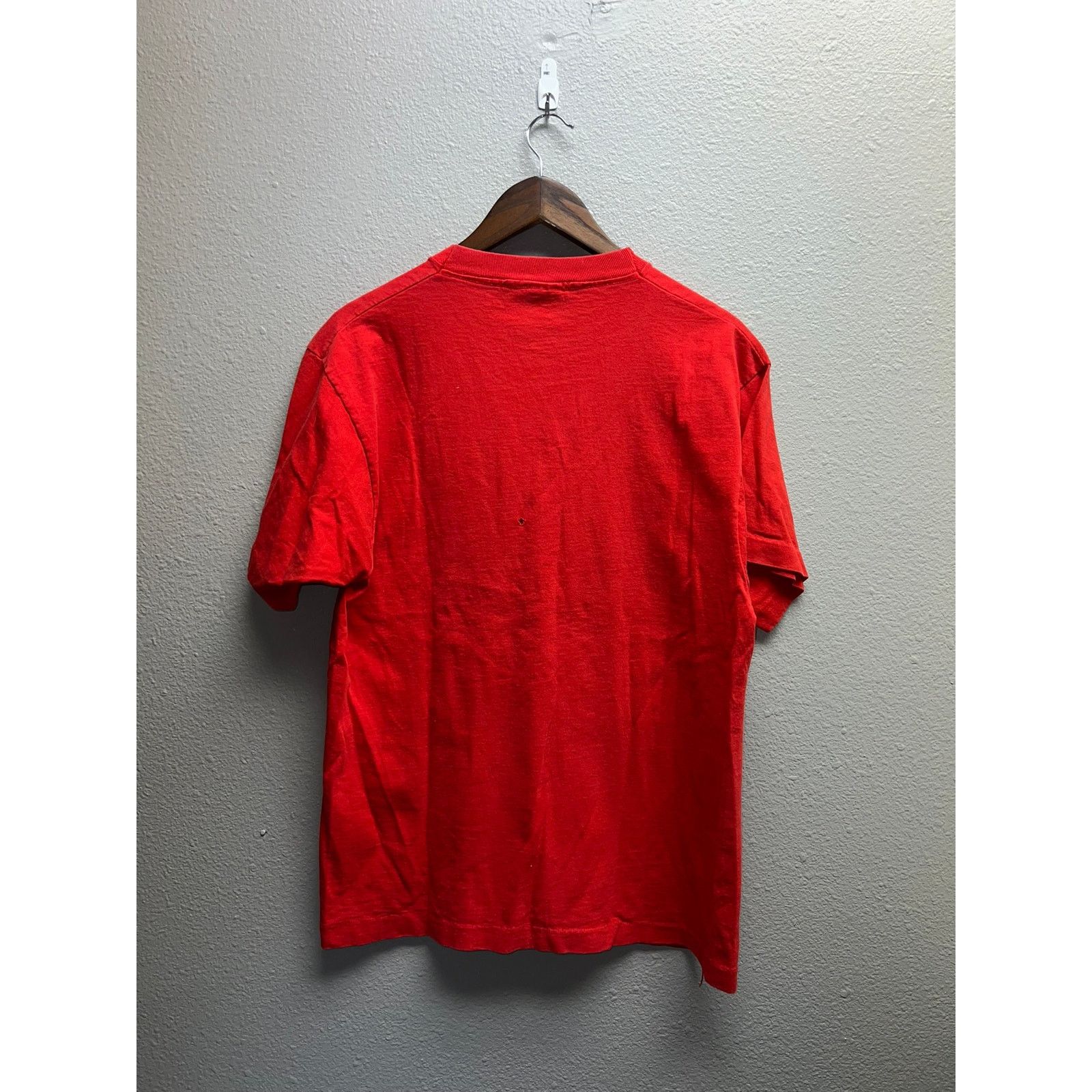 Fruit Of The Loom 90s Vintage Fruit Of The Loom Red Blank Shirt Tee VTG Large Size US L / EU 52-54 / 3 - 6 Thumbnail