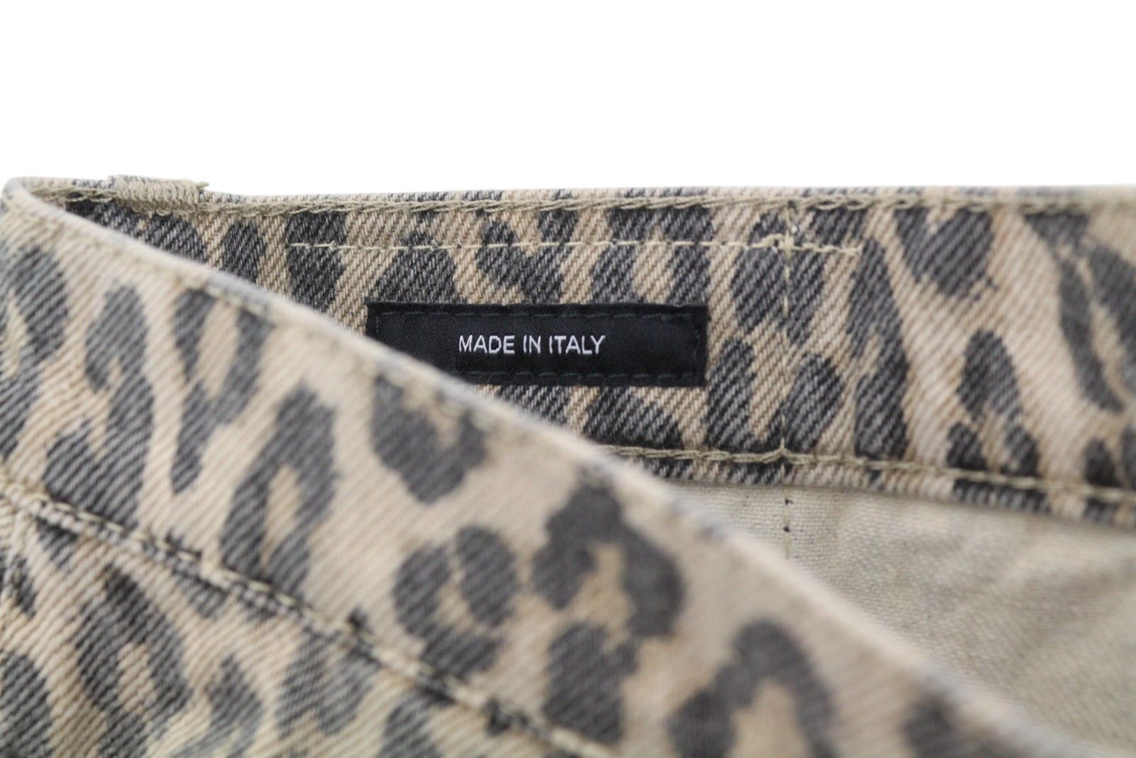 R13 POUCH POCKET 27 Ecru Leopard Button Shorts 89425 Size 27" / US 4 / IT 40 - 8 Thumbnail