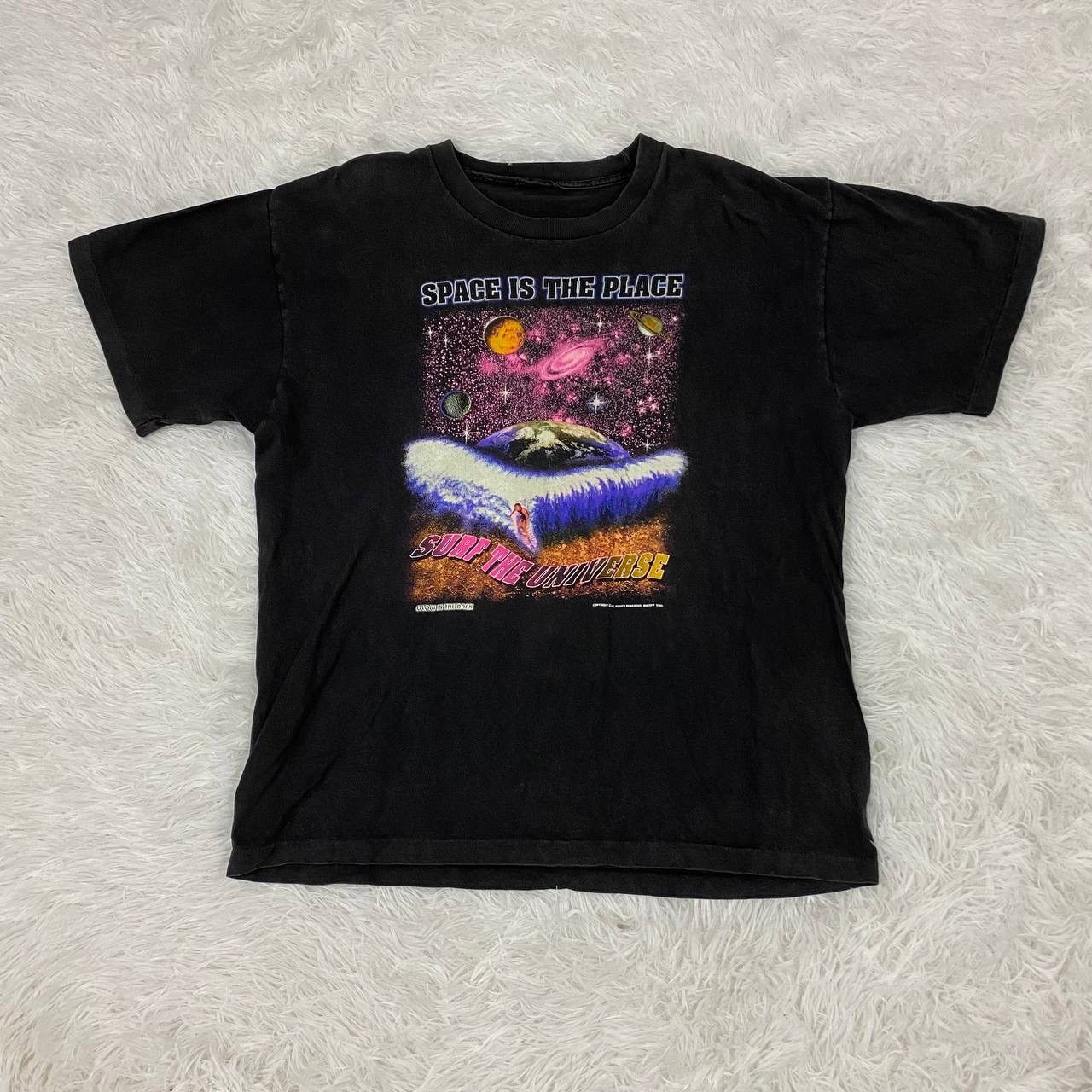 Other Vintage glow in the dark space is the place Size US L / EU 52-54 / 3 - 1 Thumbnail