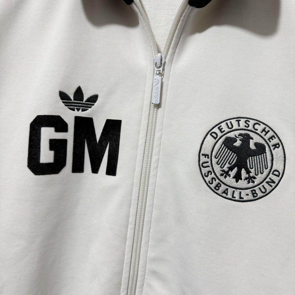 Vintage Vintage germany world cup 1950-1990 der bomber track top Size US L / EU 52-54 / 3 - 12 Thumbnail