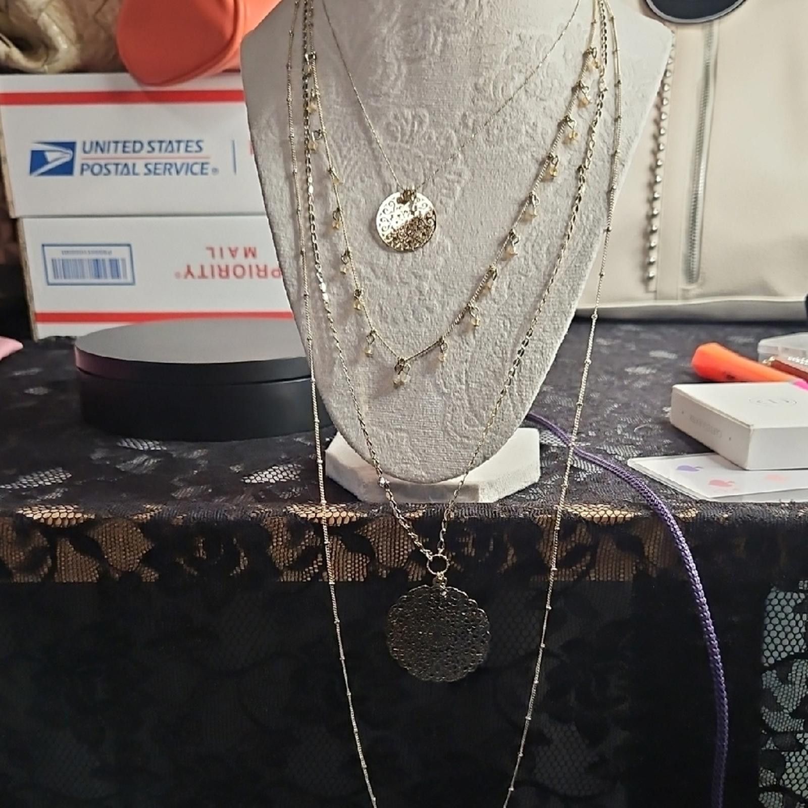 Other Elegant Gold Layered Necklace Set Size ONE SIZE - 1 Thumbnail