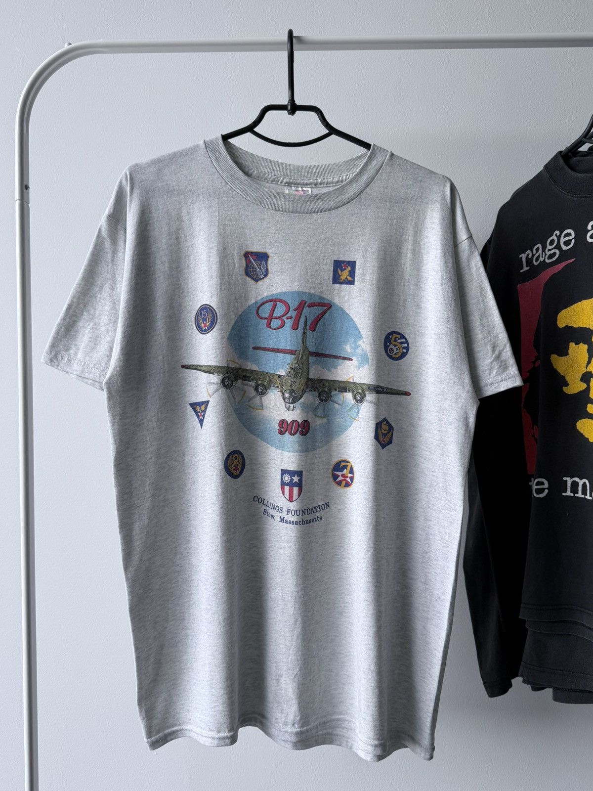 Vintage Vintage 90s B-17 Military Air Force T-Shirt Tee Size US L / EU 52-54 / 3 - 1 Thumbnail