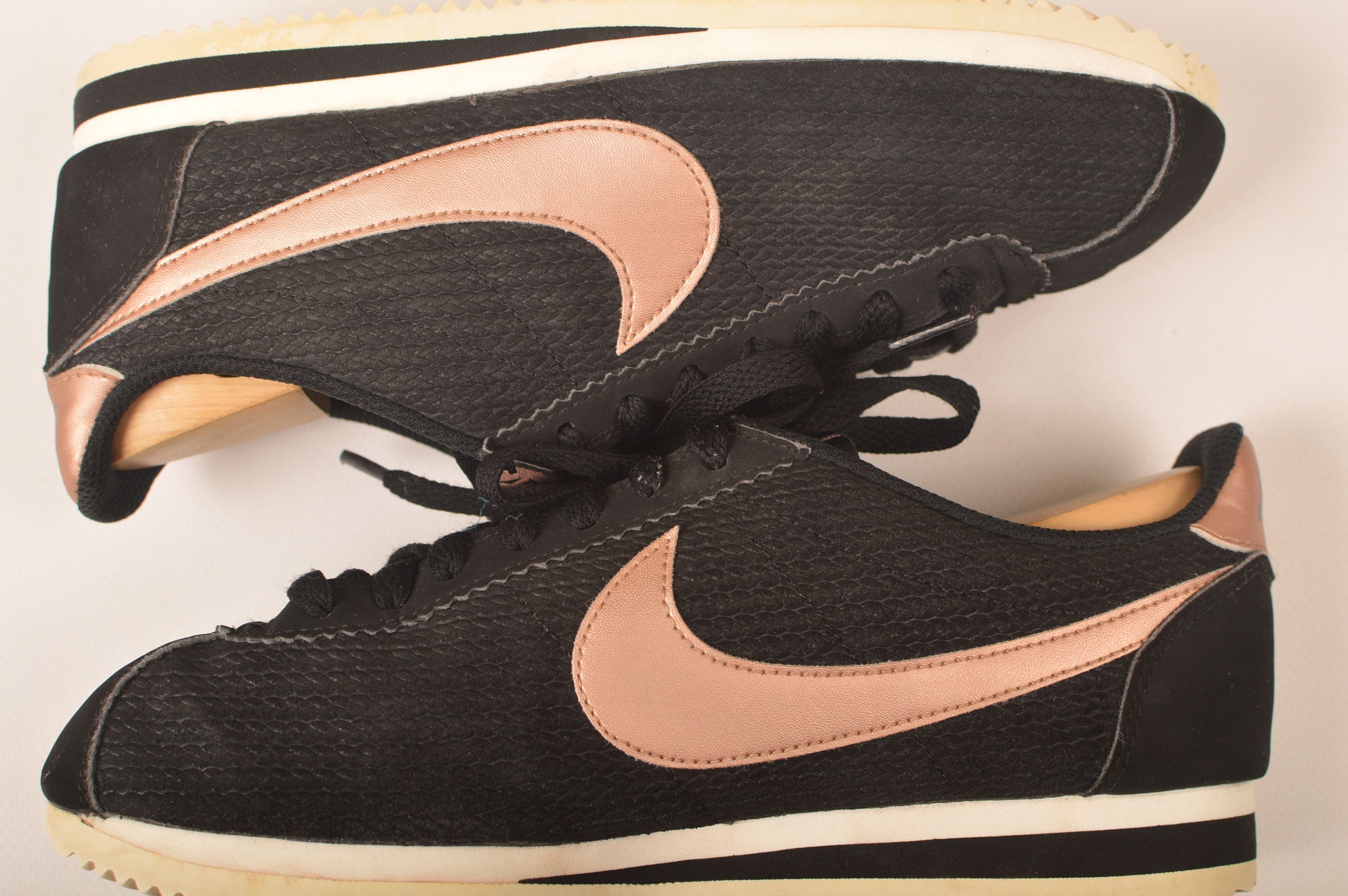 Nike Nike W Classic Cortez Leather Lux Metalic Red Size US 7.5 / IT 37.5 - 4 Thumbnail