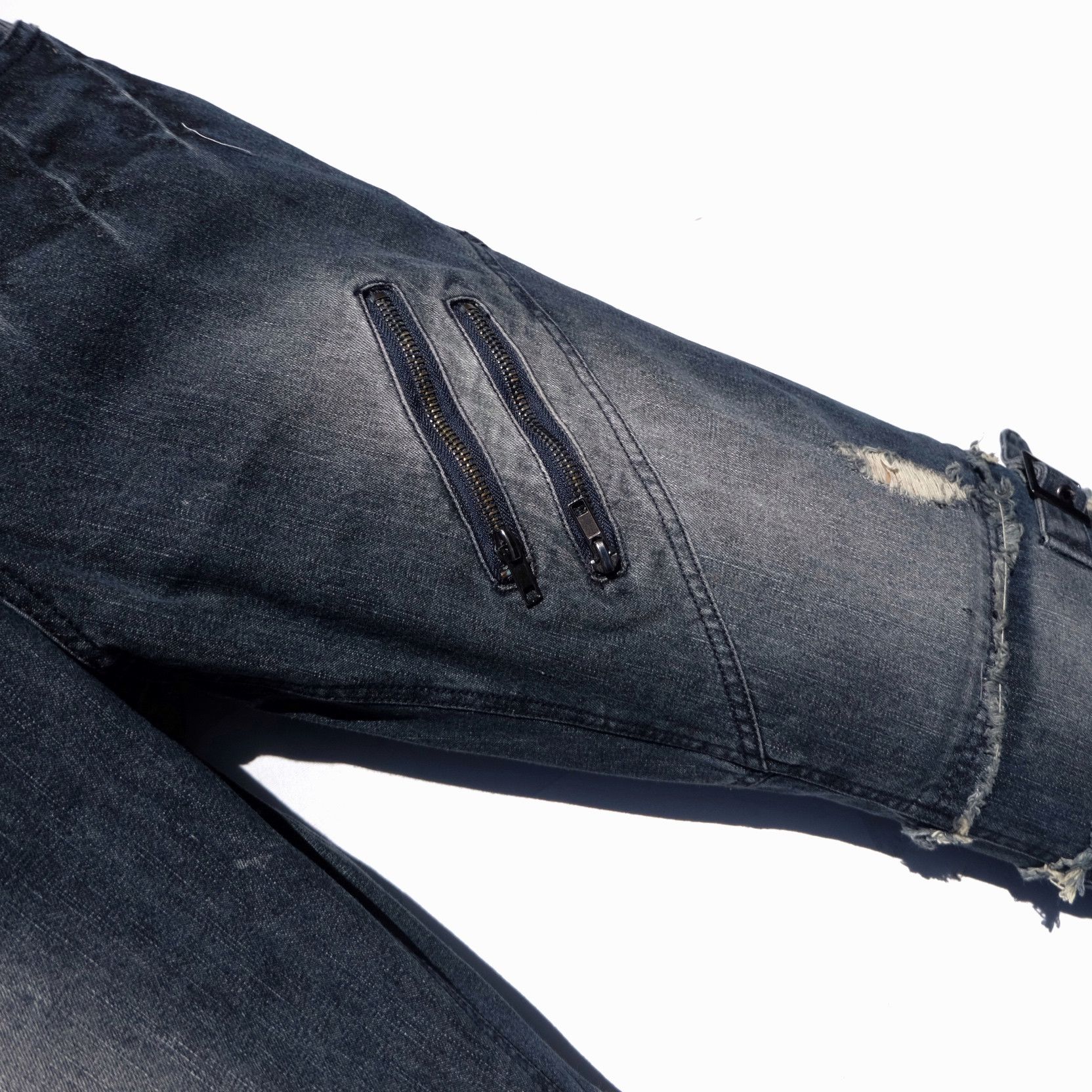 Japanese Brand BLACK BACCARA bondage flare jeans Size US 29 - 5 Thumbnail
