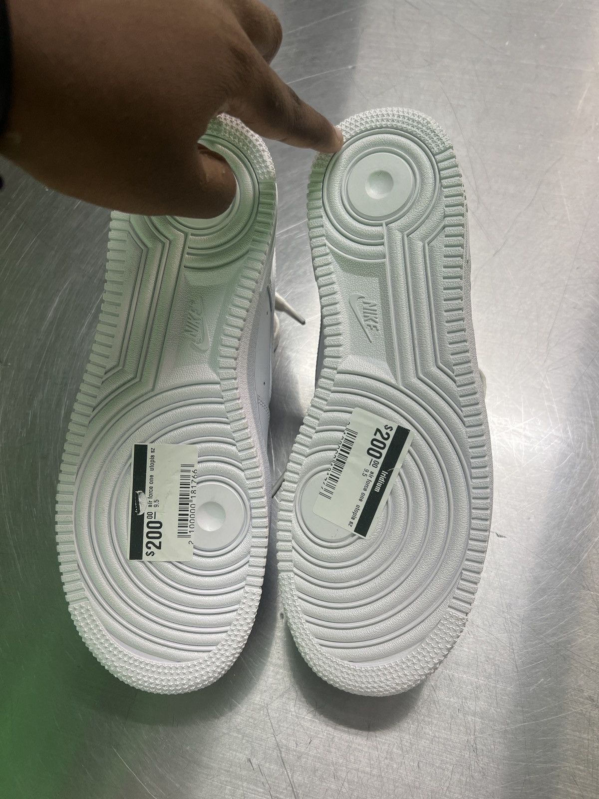 Nike Nike af1 x travis scott utopia Size US 9.5 / EU 42-43 - 7 Thumbnail