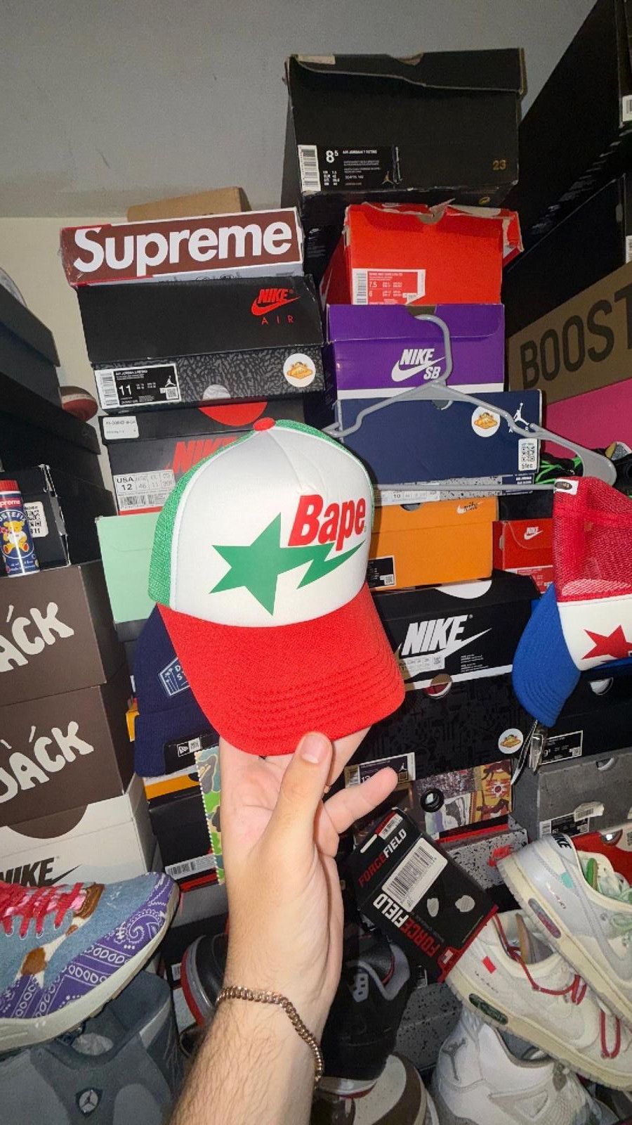 Bape trucker hat red/green