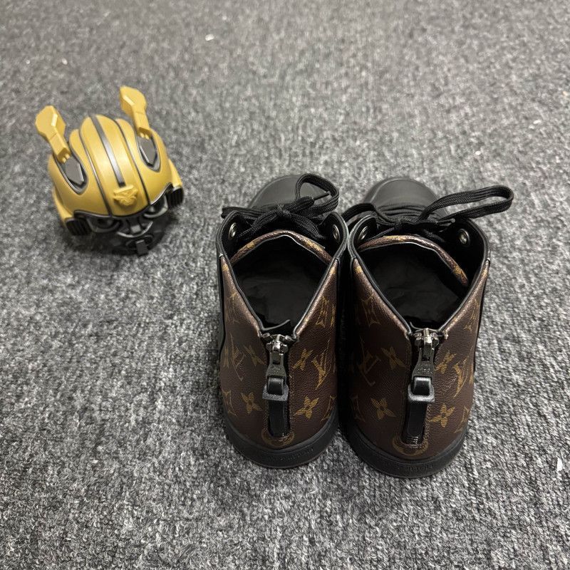 Louis Vuitton Louis Vuitton Black High-top Zip Leather Shoes - Size US 8.5 / EU 41-42 - 3 Thumbnail