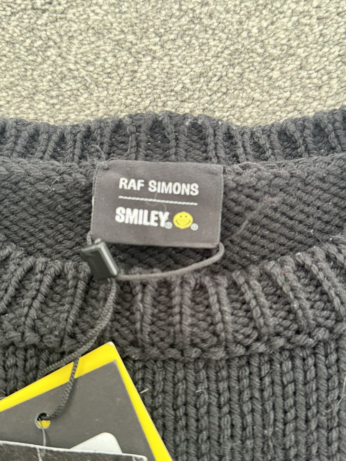 Raf Simons RAF SIMONS SS22 Smiley Knit Size US XL / EU 56 / 4 - 4 Thumbnail
