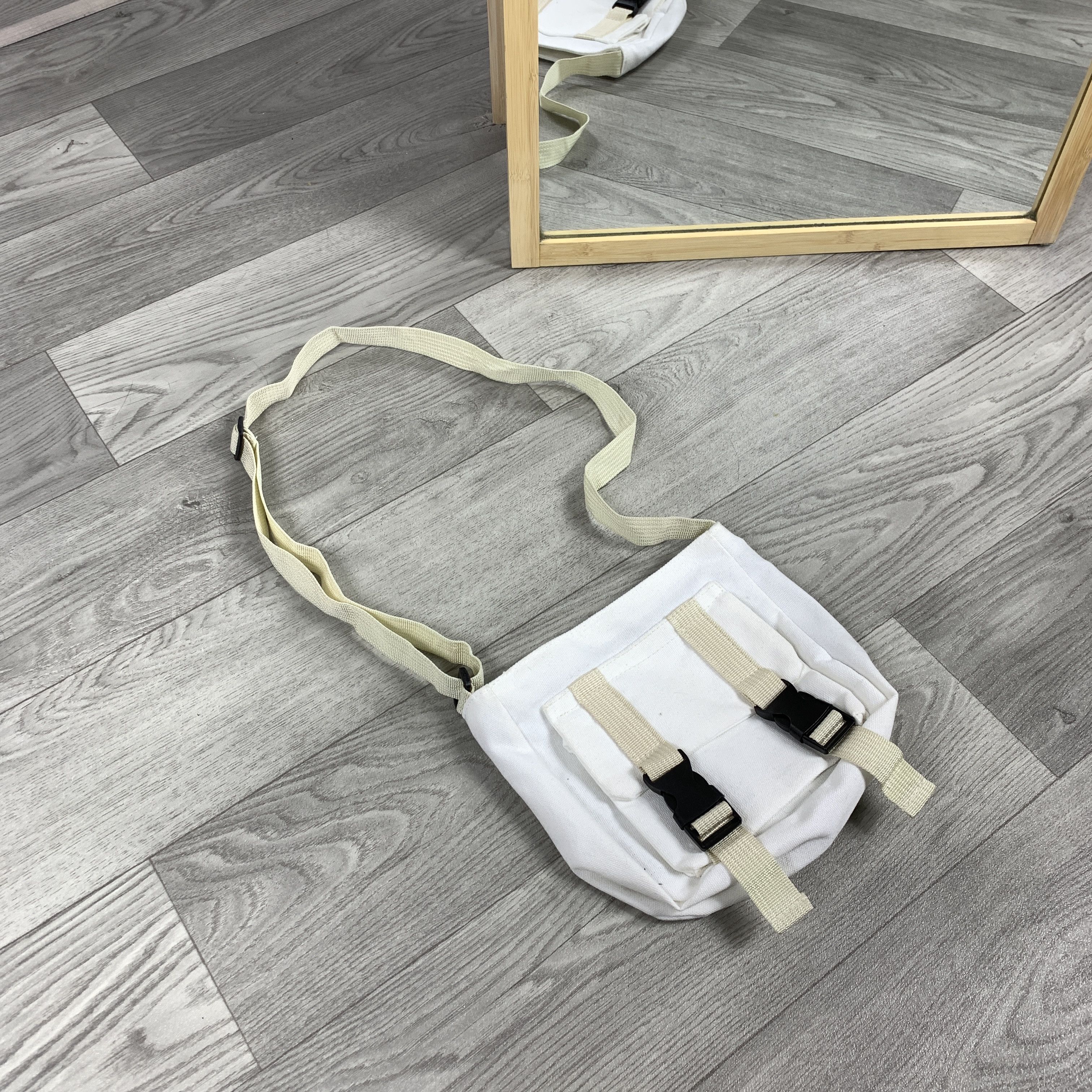 Vintage Vintage Basic White Cotton Cargo Crossbody Unisex Bag Size ONE SIZE - 3 Thumbnail