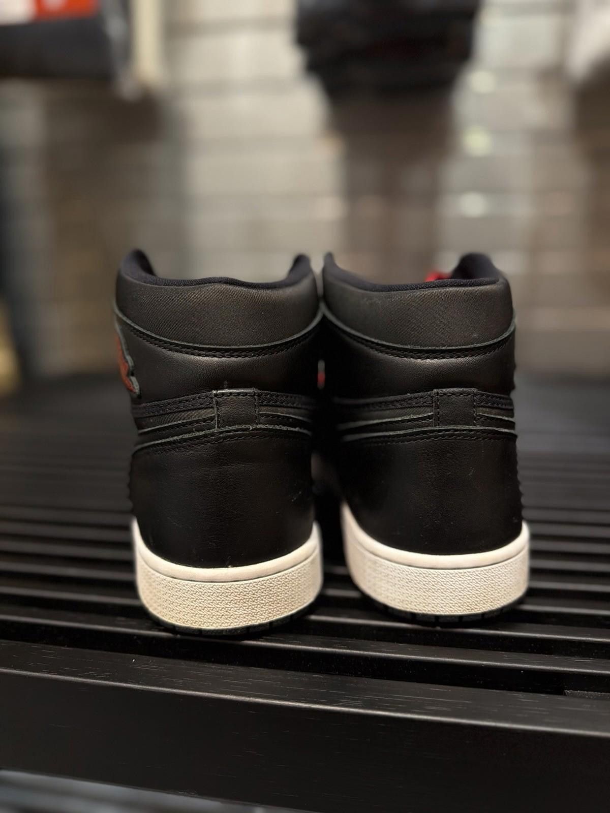 Jordan Brand Air Jordan 1 Retro OG High Black Gym Red 2020 Men's Size 12 Size US 12 / EU 45 - 7 Thumbnail
