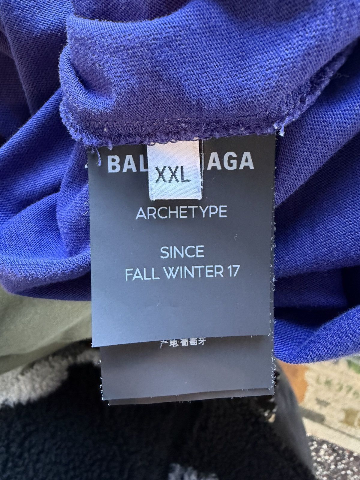 Balenciaga Balenciaga Navy/Red Tee Size US XXL / EU 58 / 5 - 4 Thumbnail