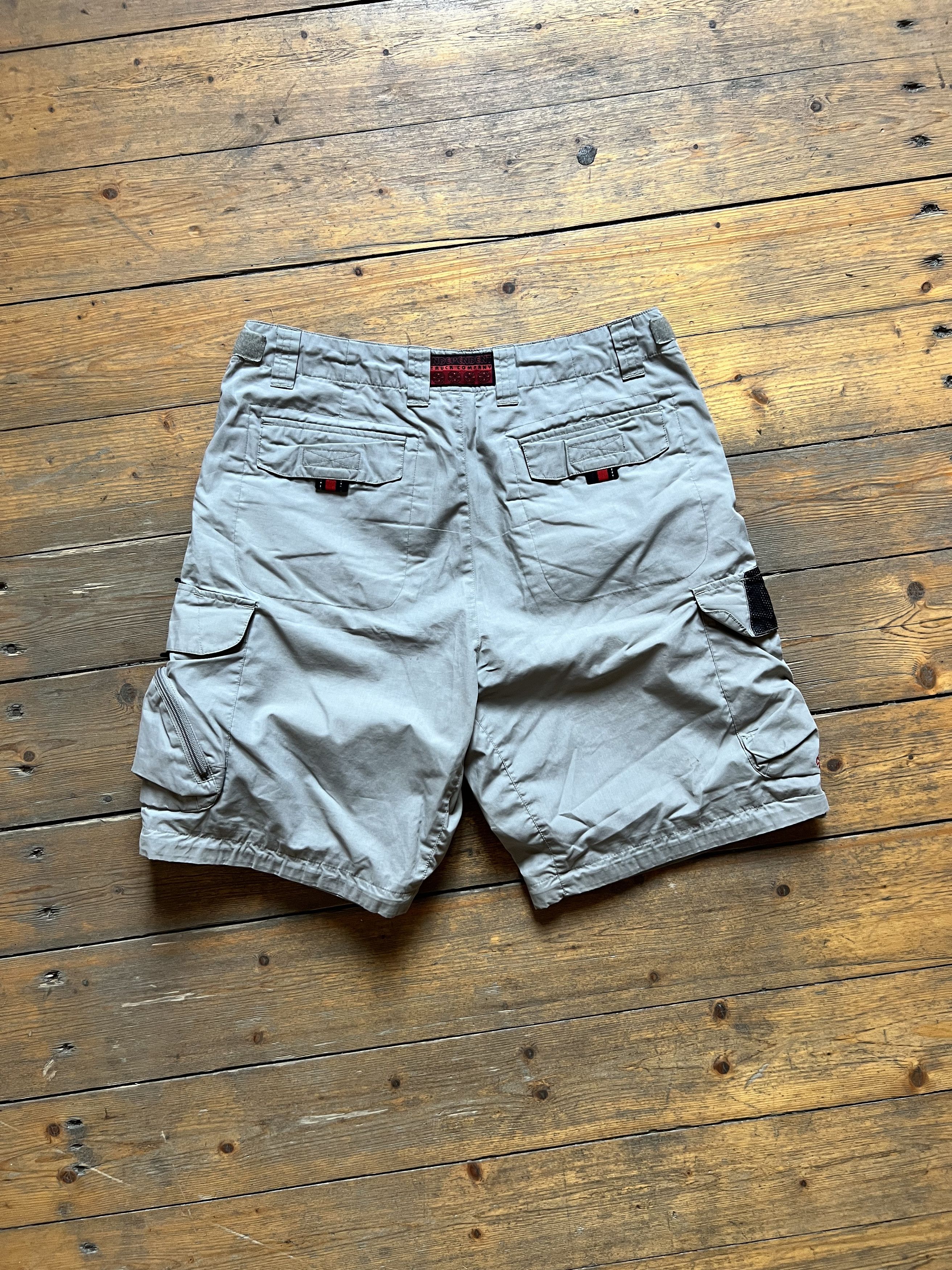 Independent Truck Co. Vintage 1990s Skate Multi Pocket Cargo Shorts Size US 34 / EU 50 - 4 Thumbnail