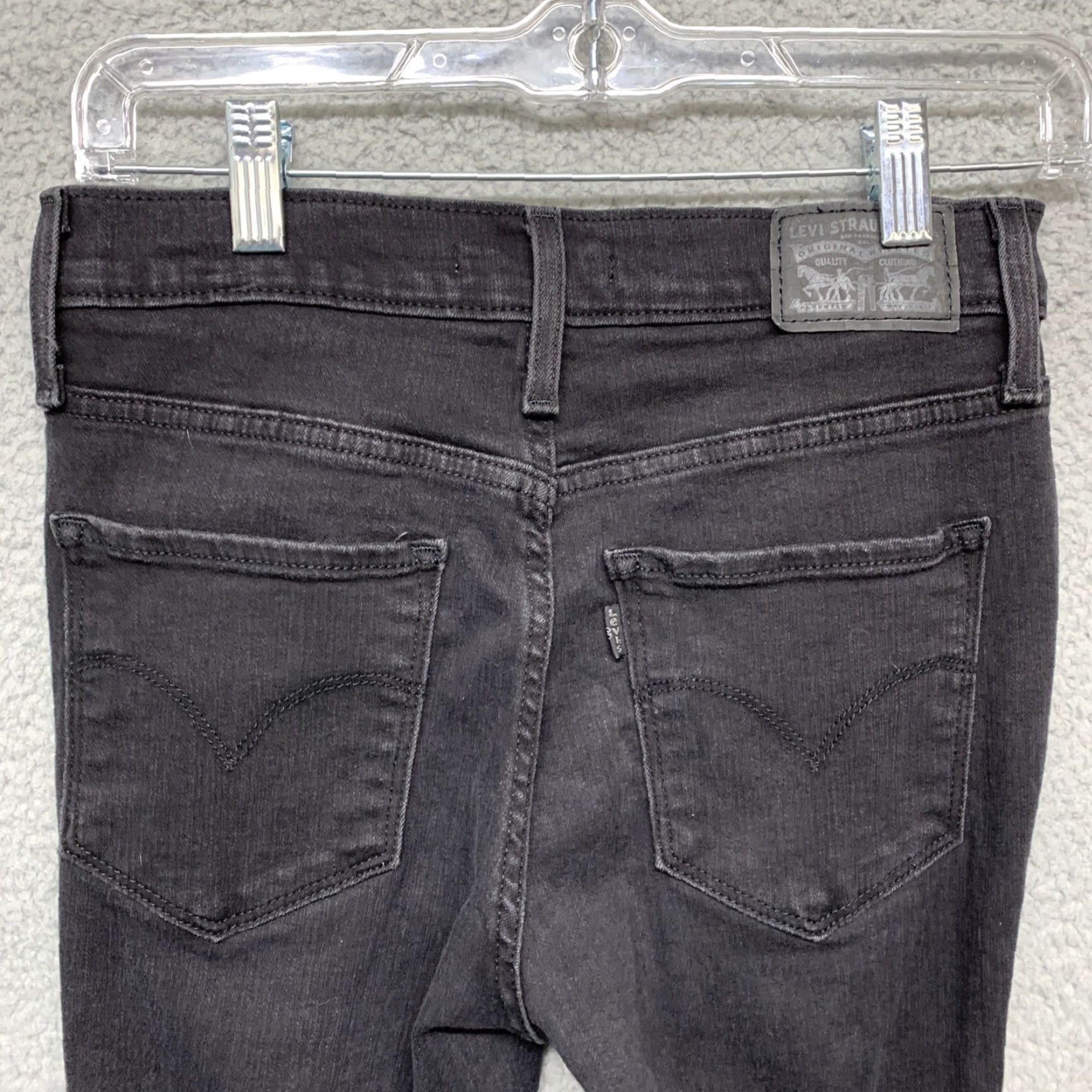 Levi's Levi's 720 Skinny Jeans Black Women’s 26W 30L Designer Distressed Levis Jeans Slim 5-Pocket Denim Mid Rise Regular Size 9, Belt Loops Womens Size 26" / US 2 / IT 38 - 5 Thumbnail