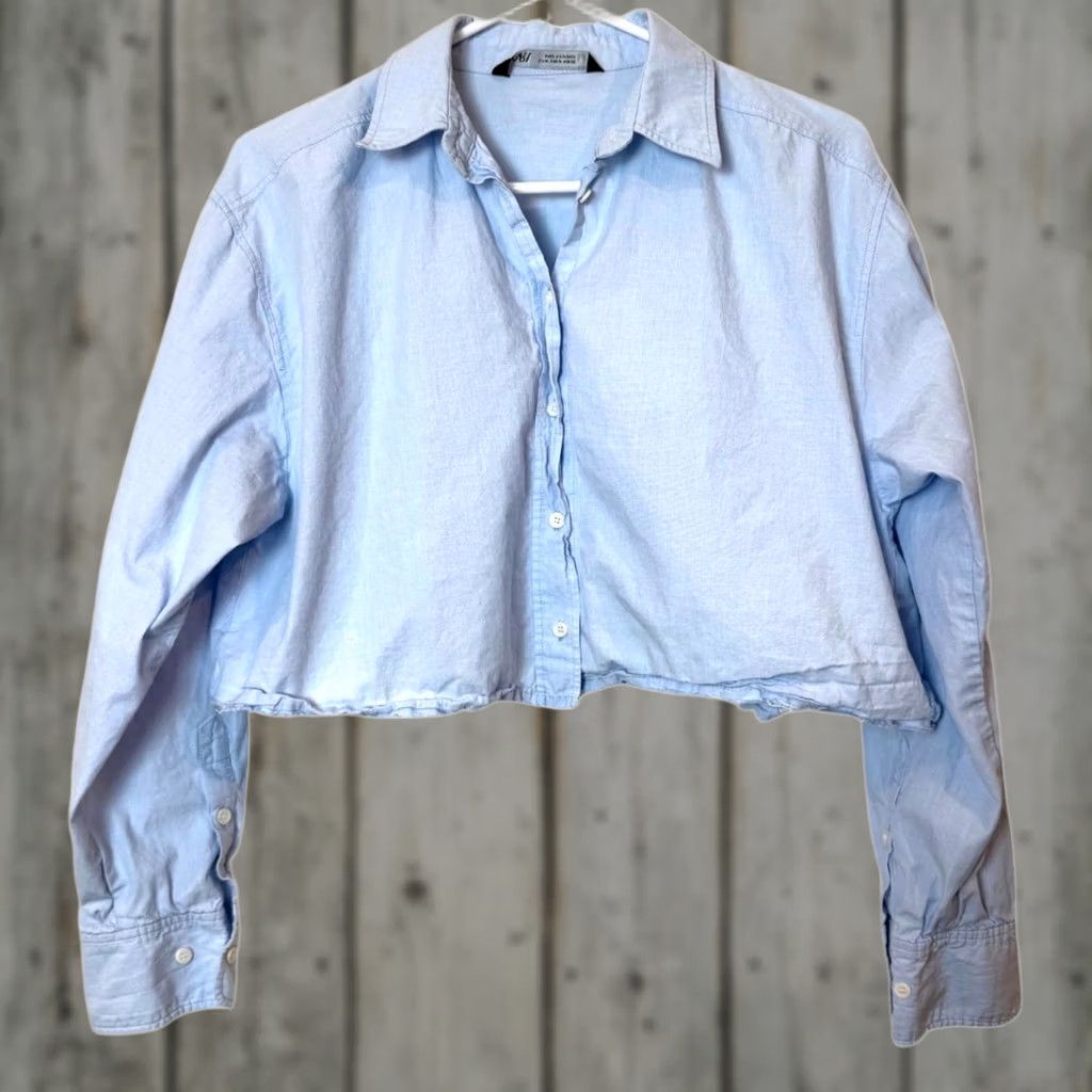 Zara Zara Cropped Button Up Shirt Adult M Lt Blue 100% Cotton Collared Frayed Hem Womens Size M / US 6-8 / IT 42-44 - 1 Thumbnail