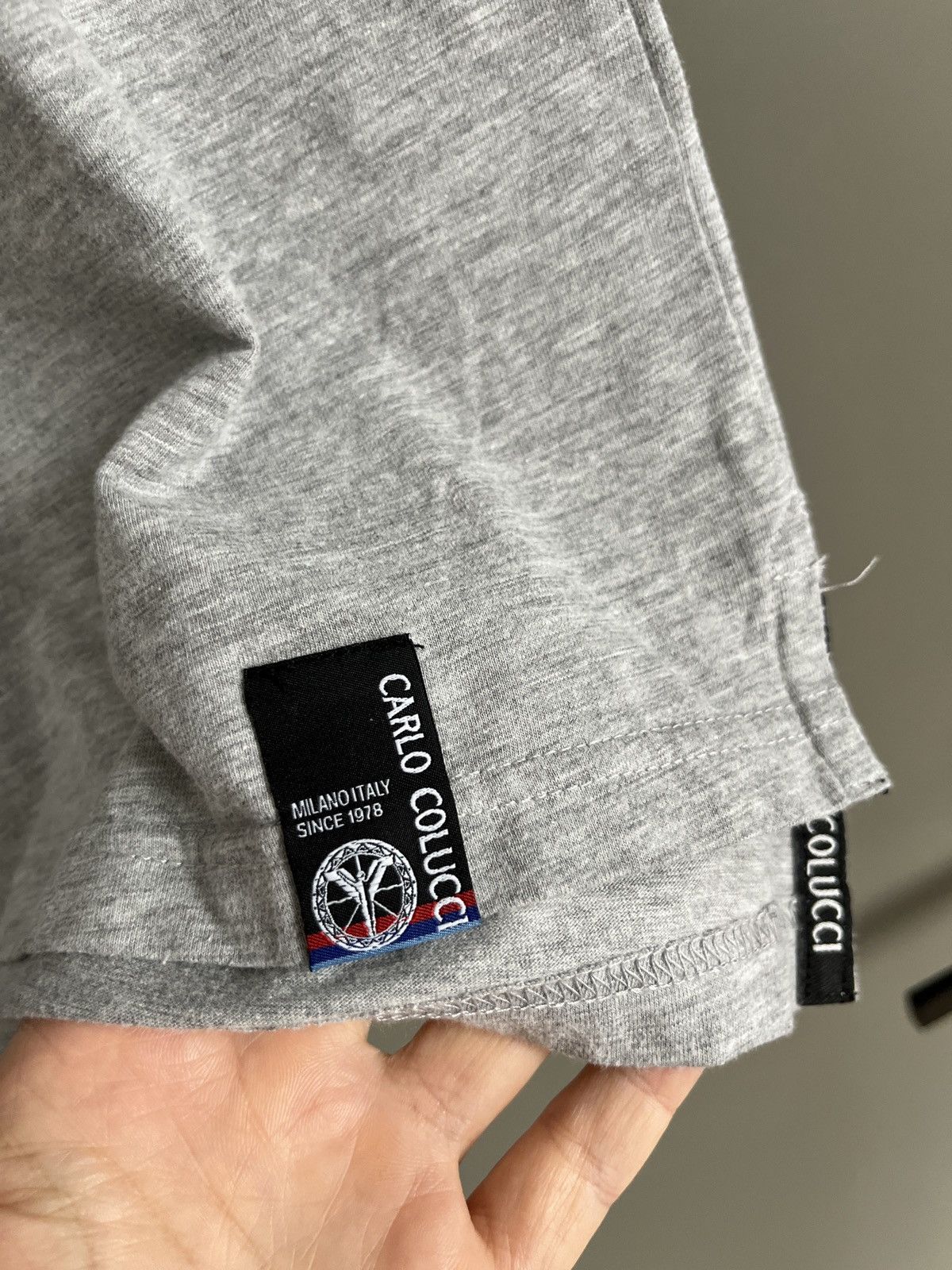 Carlo Colucci Carlo Colucci Gray Big Logo Tank Top T-shirt Size US S / EU 44-46 / 1 - 4 Thumbnail