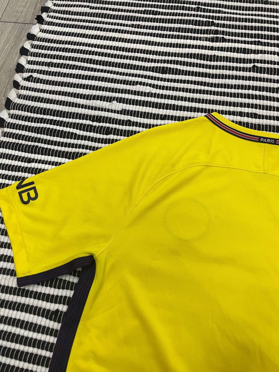 Japanese Brand × Nike 2017-2018 Nike PSG Paris Saint Germain Soccer T-Shirt Y2K Size US M / EU 48-50 / 2 - 5 Thumbnail