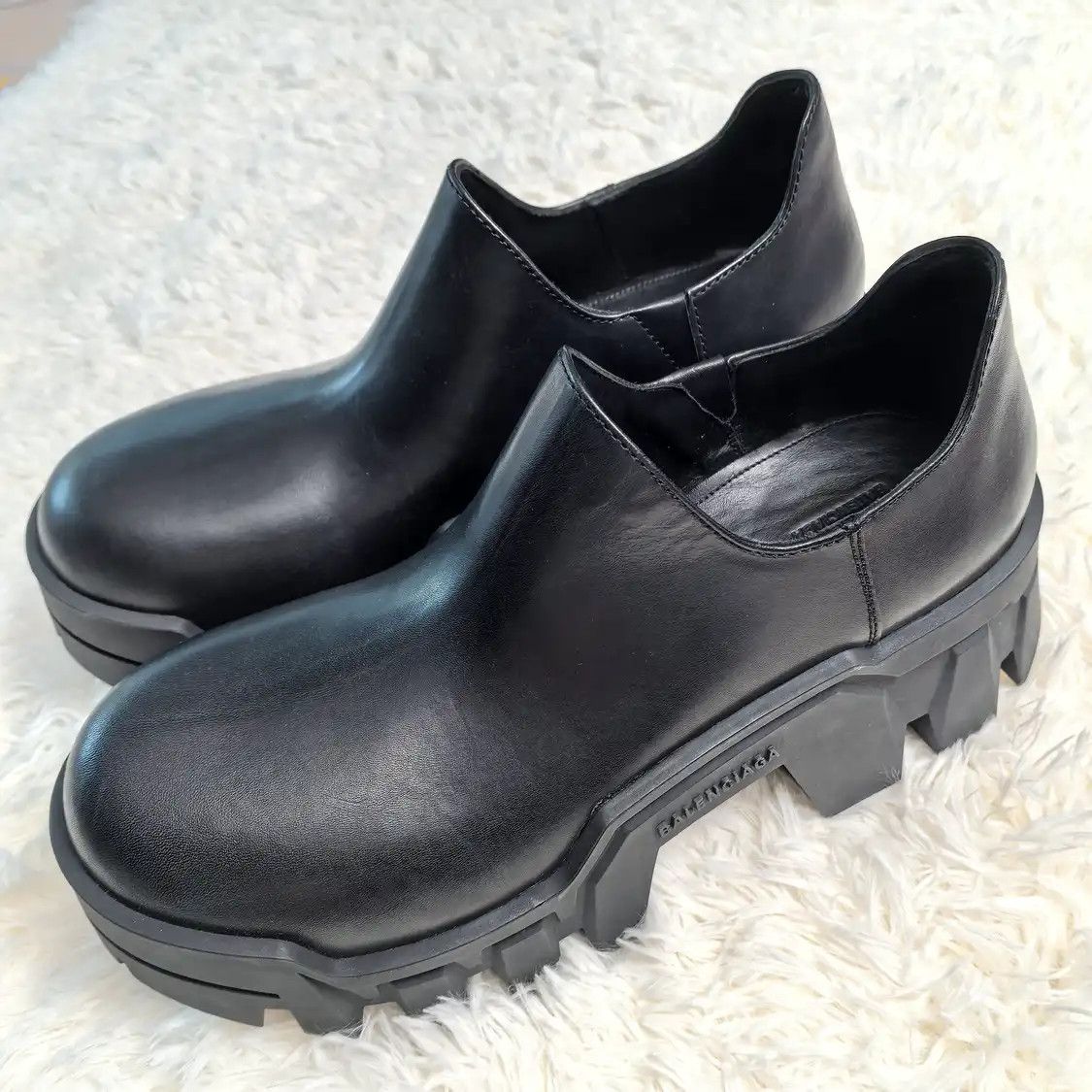 Balenciaga BALENCIAGA black leather Men's ankle boots 43 Size US 10 / EU 43 - 1 Thumbnail