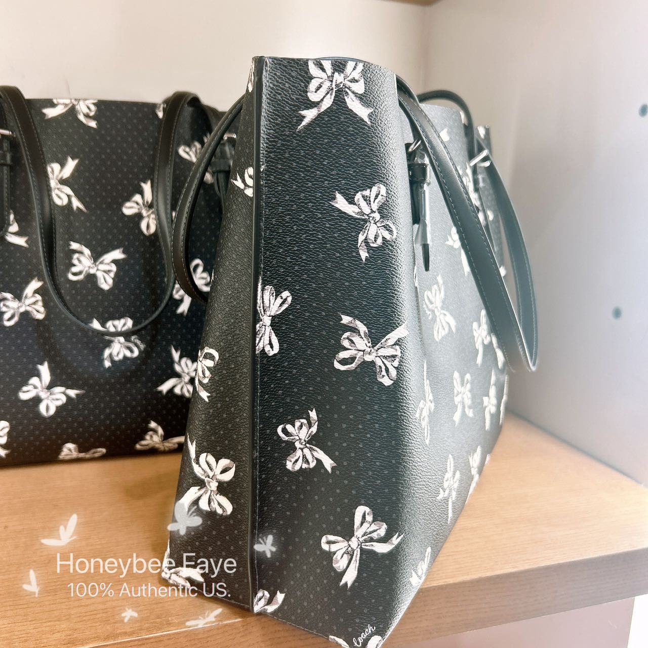 Coach NWT Coach Mollie Tote Bag With Bow Print CY647 Size ONE SIZE - 2 Thumbnail