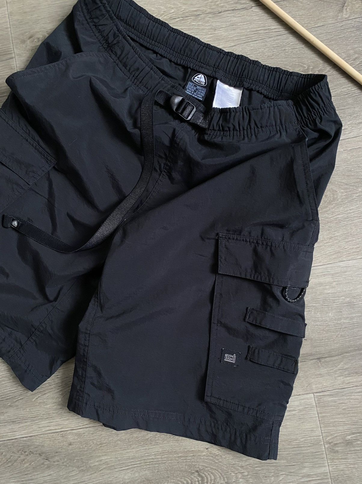 Nike ACG 🫧NIKE ACG VINTAGE CARGO SHORTS Size US 36 / EU 52 - 2 Thumbnail