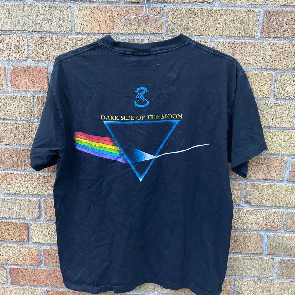 Pink Floyd × Vintage Vintage Pink Floyd Band T Shirt 'Dark Side of the Moon' Lar Size US L / EU 52-54 / 3 - 4 Thumbnail