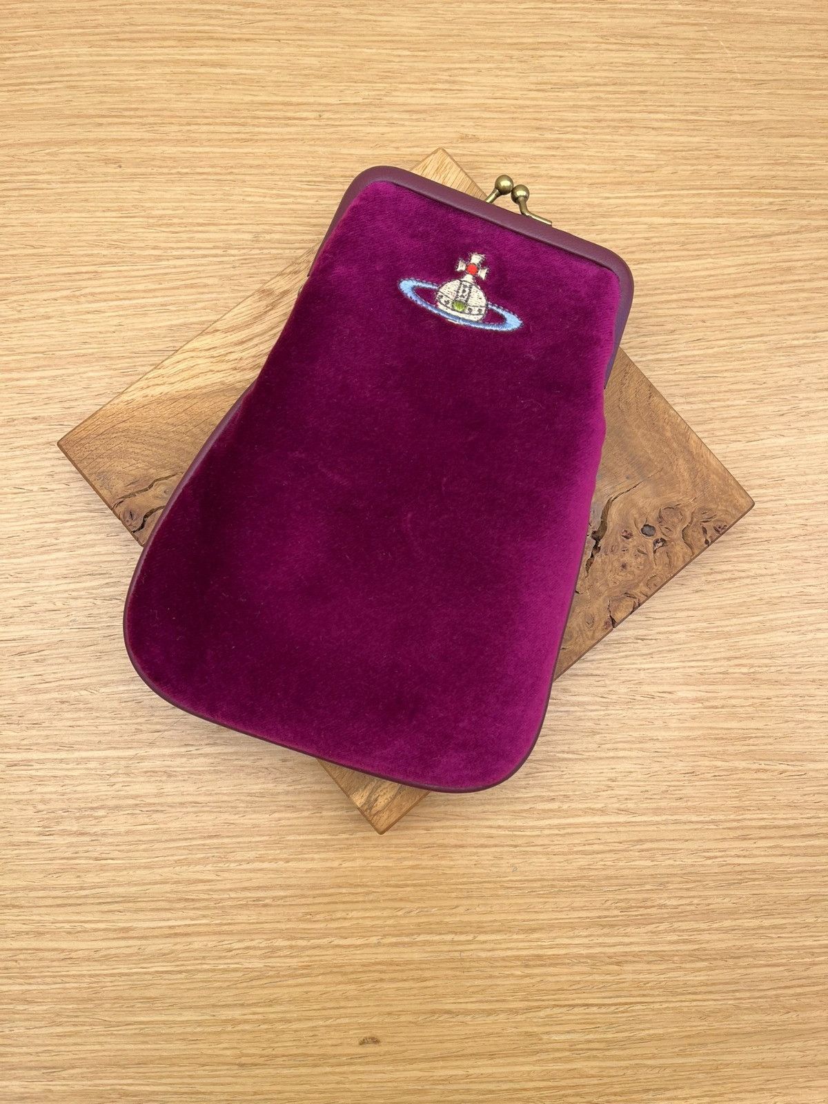 Vivienne Westwood o1f1d3z0825 Size: OS / Tessa Chain Purse in Purple Size ONE SIZE - 1 Thumbnail