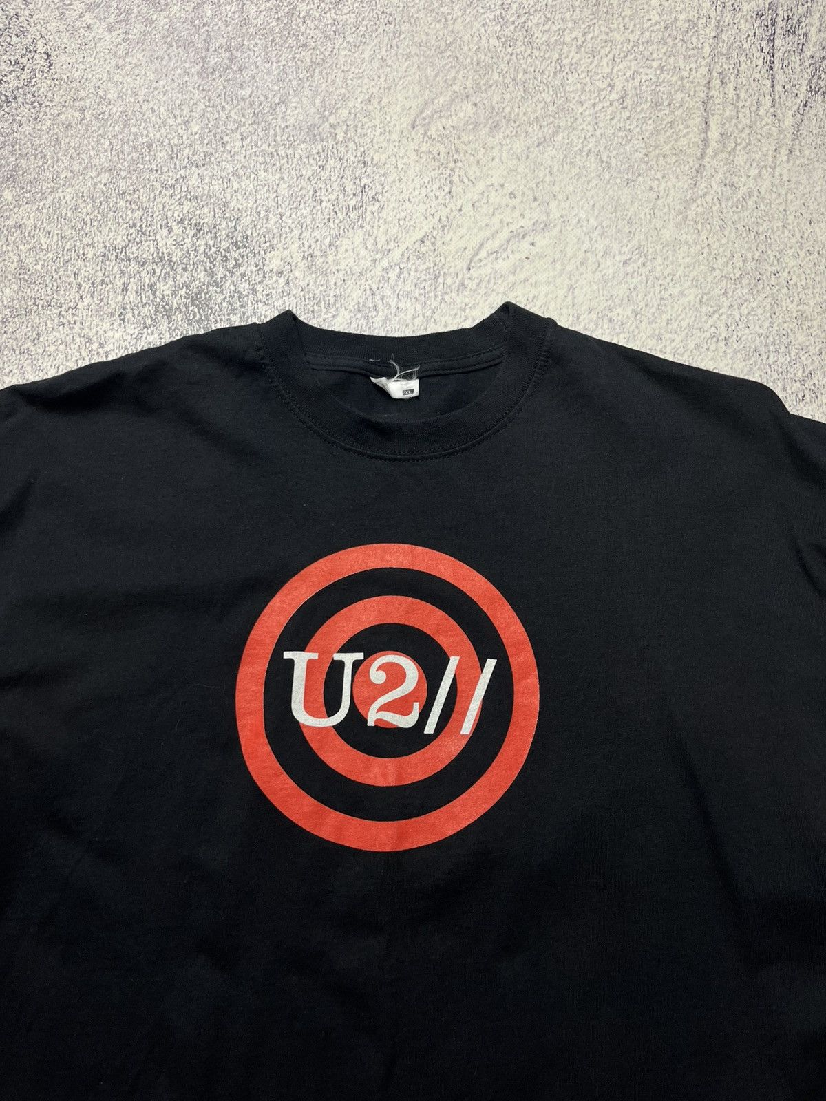 Band Tees Vintage 2005 U2 How To Dismantle An Atomic Bomb Faded Tee Size US XL / EU 56 / 4 - 6 Thumbnail