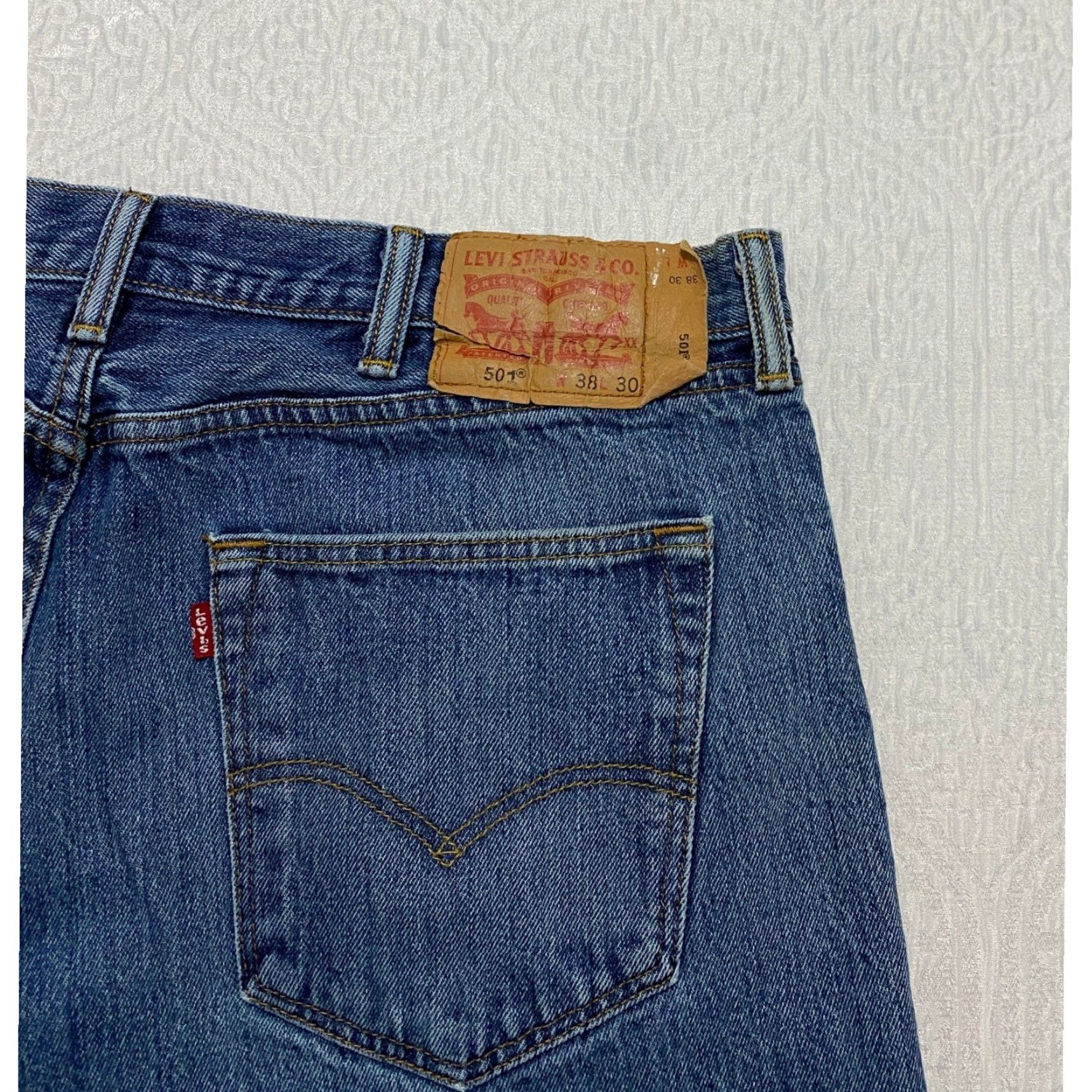 Levi's VINTAGE Levi's 501 Original Fit Jeans Men W38 L30 Blue Denim Button Fly Five Pocket Straight Regular Denim Size US 38 / EU 54 - 6 Thumbnail