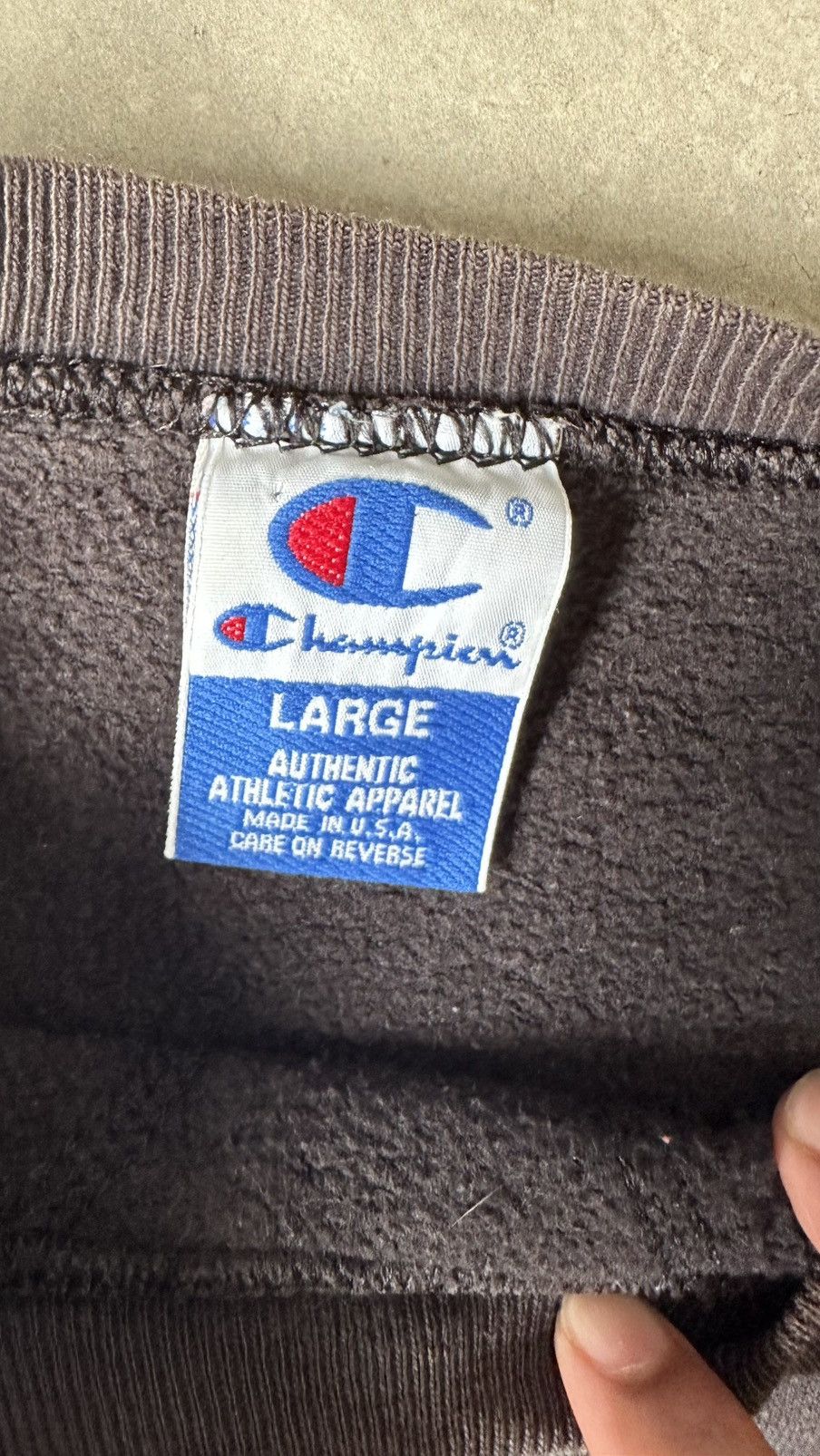 Champion VINTAGE CHAMPION 90S MADE IN USA WELLFADED SWEATSHIRT Size US L / EU 52-54 / 3 - 4 Thumbnail