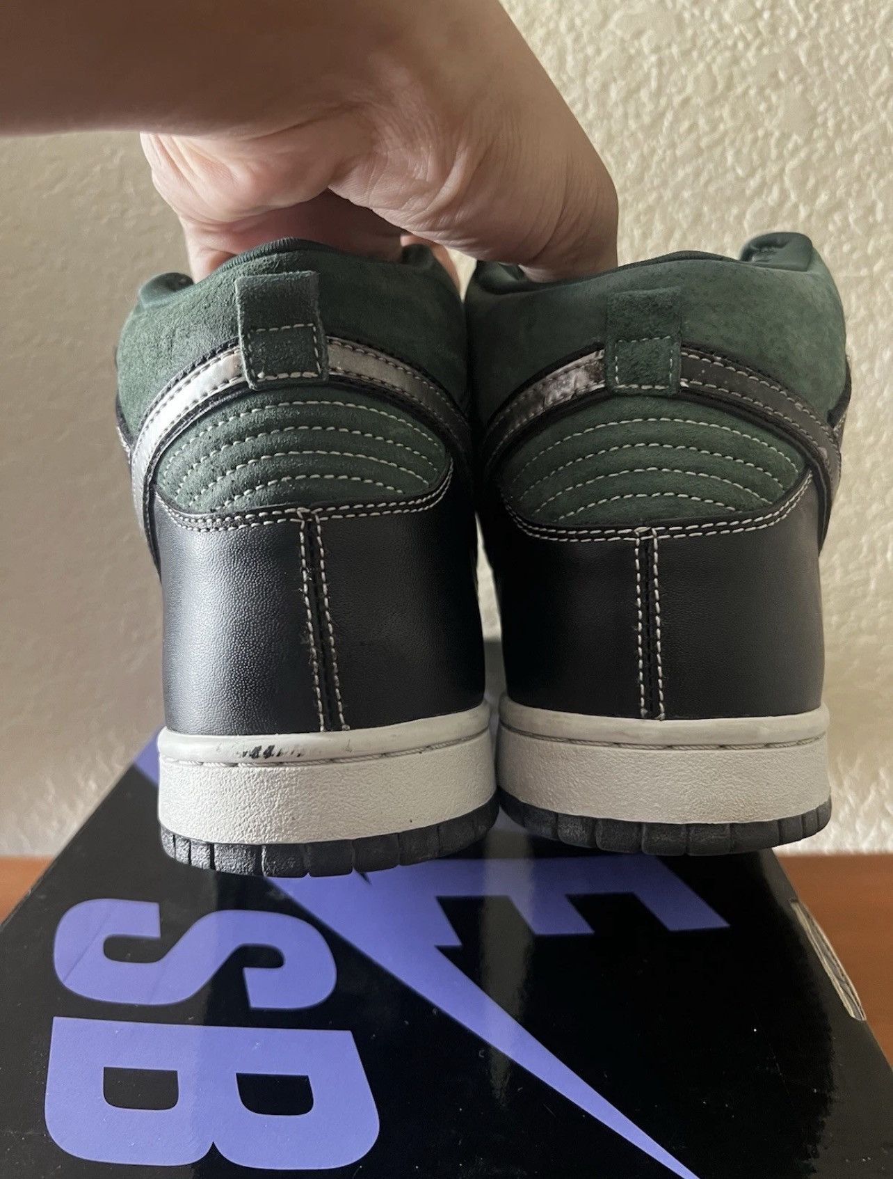 Nike SB 2007 Dunk High Pro Brut Gentlemen Pack Black Box 11.5 *FLAWS Size US 11.5 / EU 44-45 - 11 Thumbnail