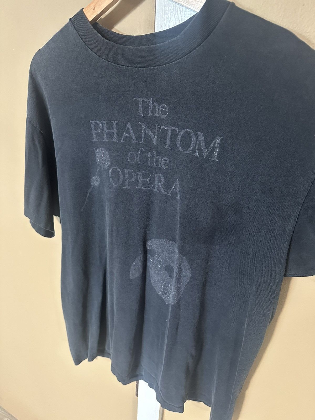 Vintage The Phantom of Opera shirt Size US XL / EU 56 / 4 - 1 Thumbnail