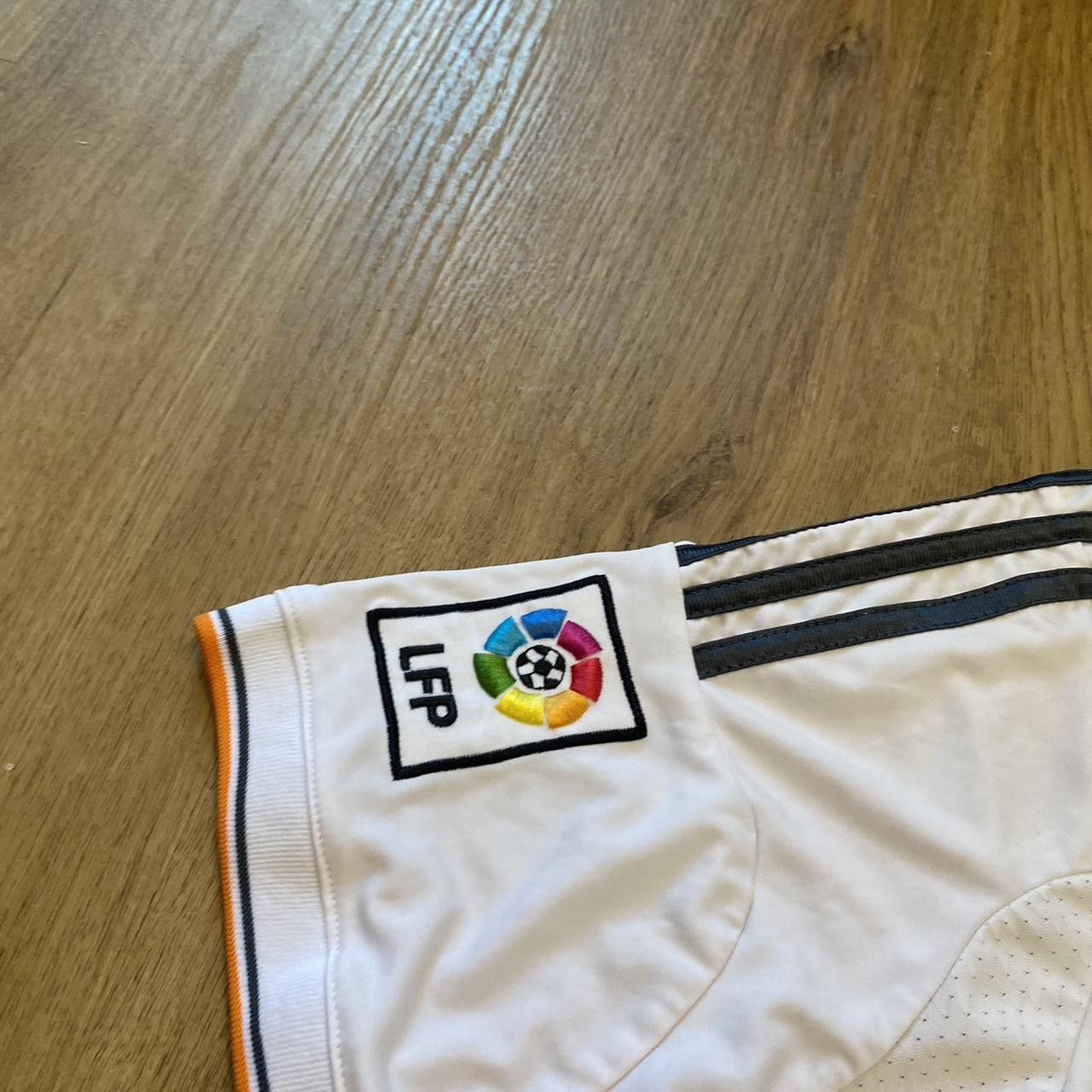 Adidas 2013-14 Real Madrid Football Shirt Home Fly Emirates Size US L / EU 52-54 / 3 - 6 Thumbnail