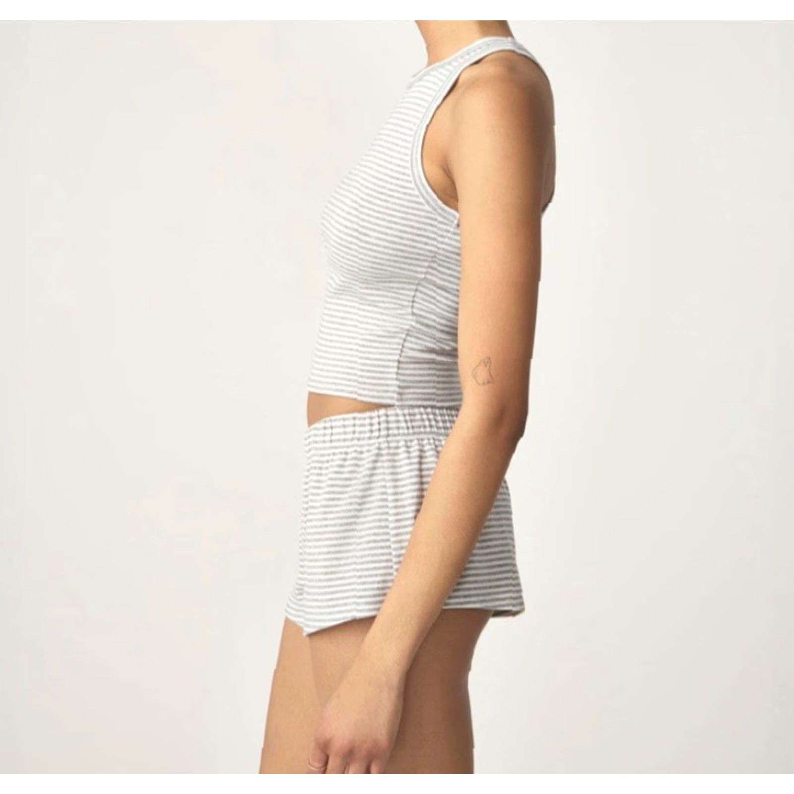 Vintage NWT Florence by Mills Women’s Ribbed Racerback Tank Gray L - Tank - Women - Adult Large - Ribbed Racerback - Casual, Travel - Spring, Summer - Nike Size L / US 10 / IT 46 - 4 Thumbnail