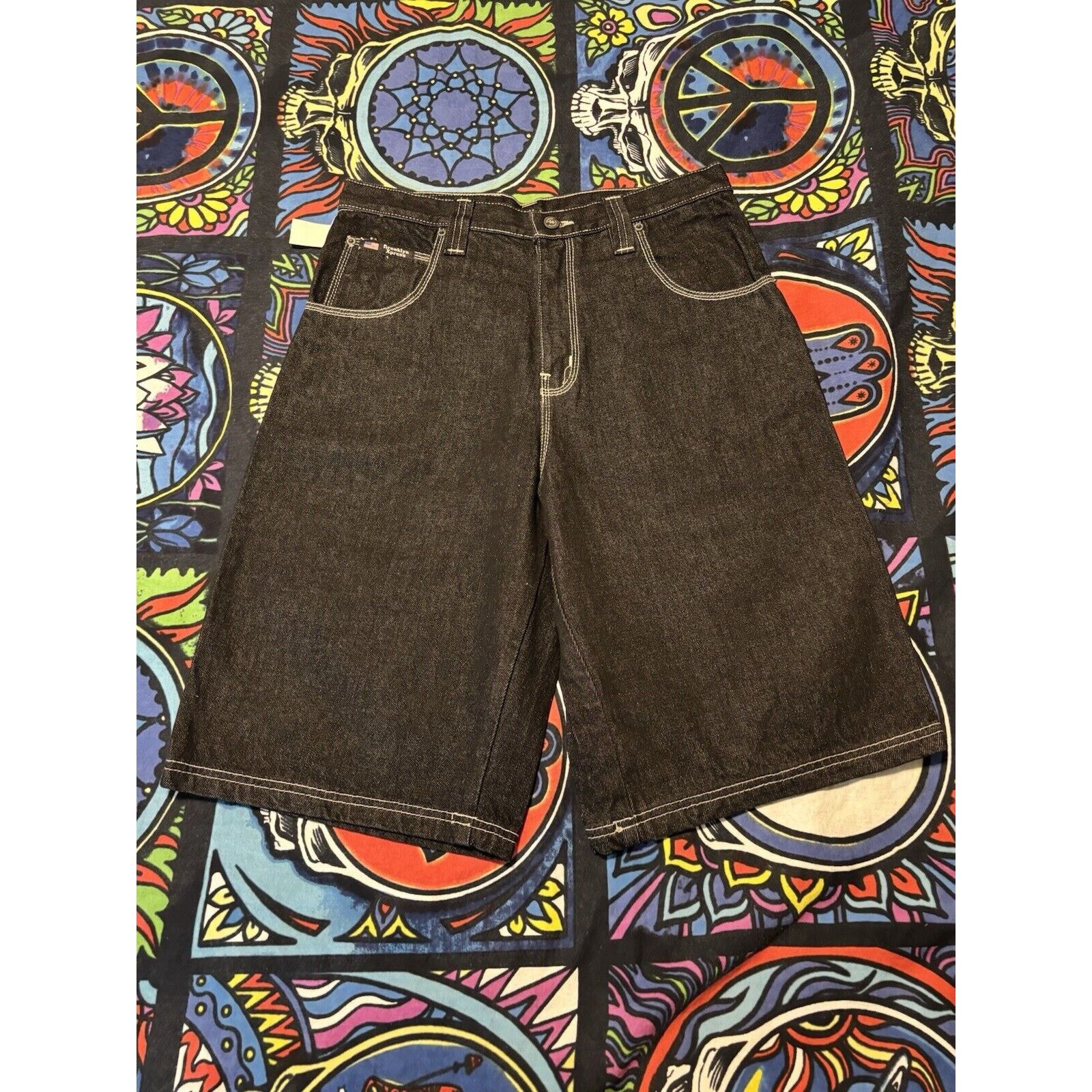 Express Brooklyn Express size 34 black silver y2k nwt Shorts 2000s Size US 34 / EU 50 - 2 Thumbnail