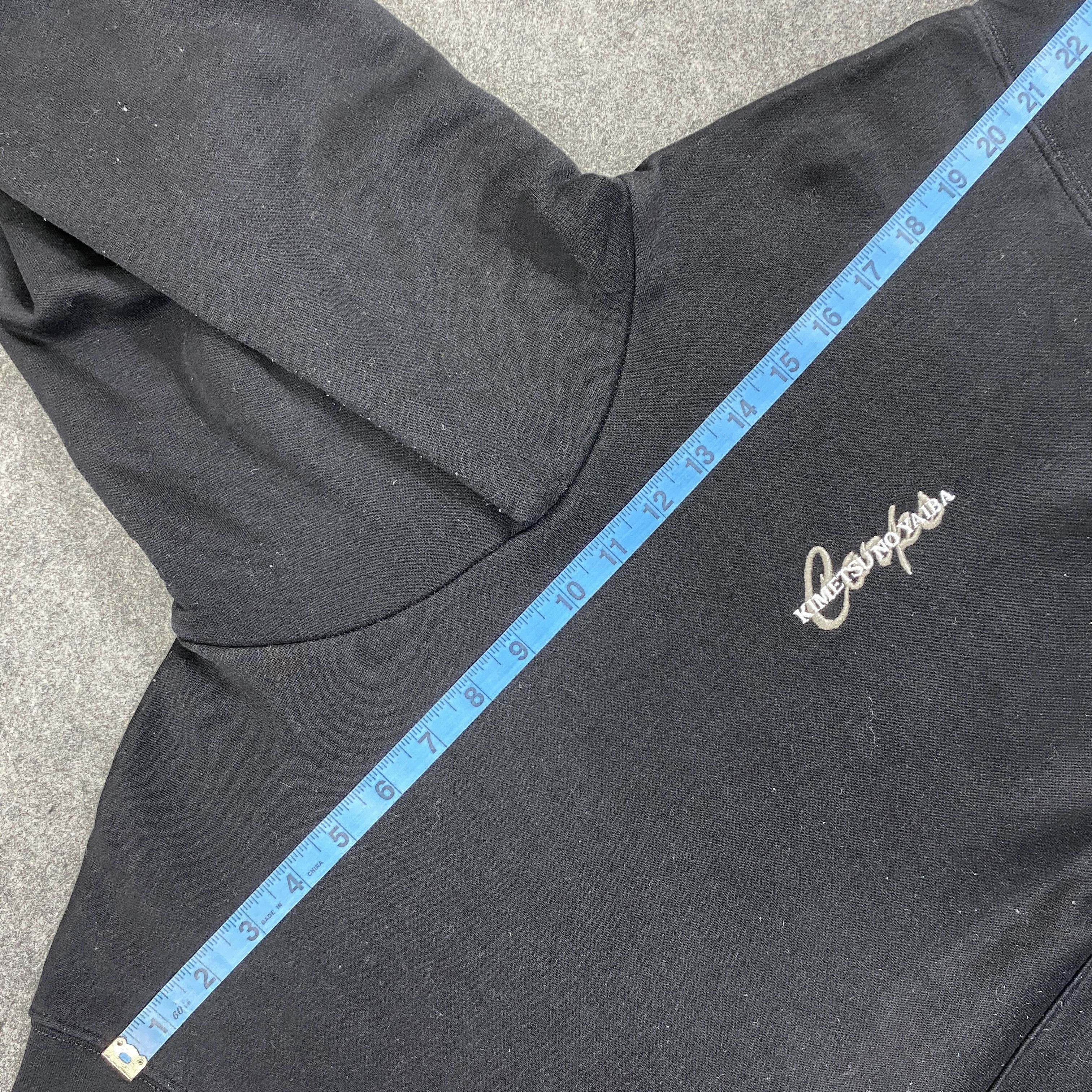 Anime kimetsu no yaiba x GU Hoodie Anime Manga Japan -SW070 Size US L / EU 52-54 / 3 - 4 Thumbnail