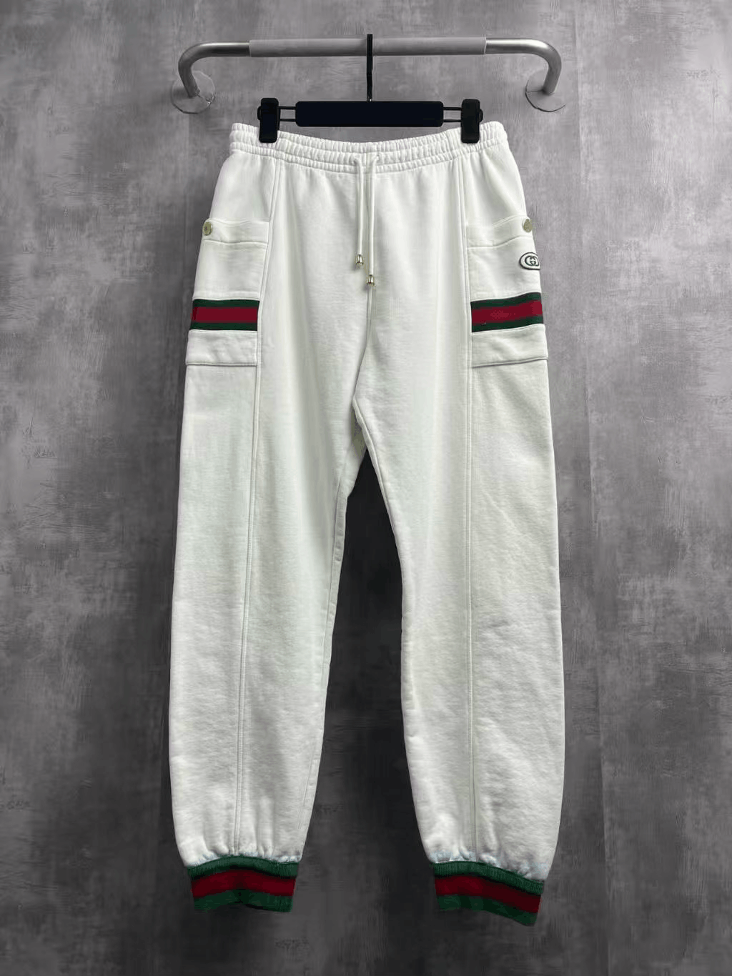 Gucci Gucci Red Green Stripe Logo Sweatpants Size US 26 / EU 42 - 1 Thumbnail