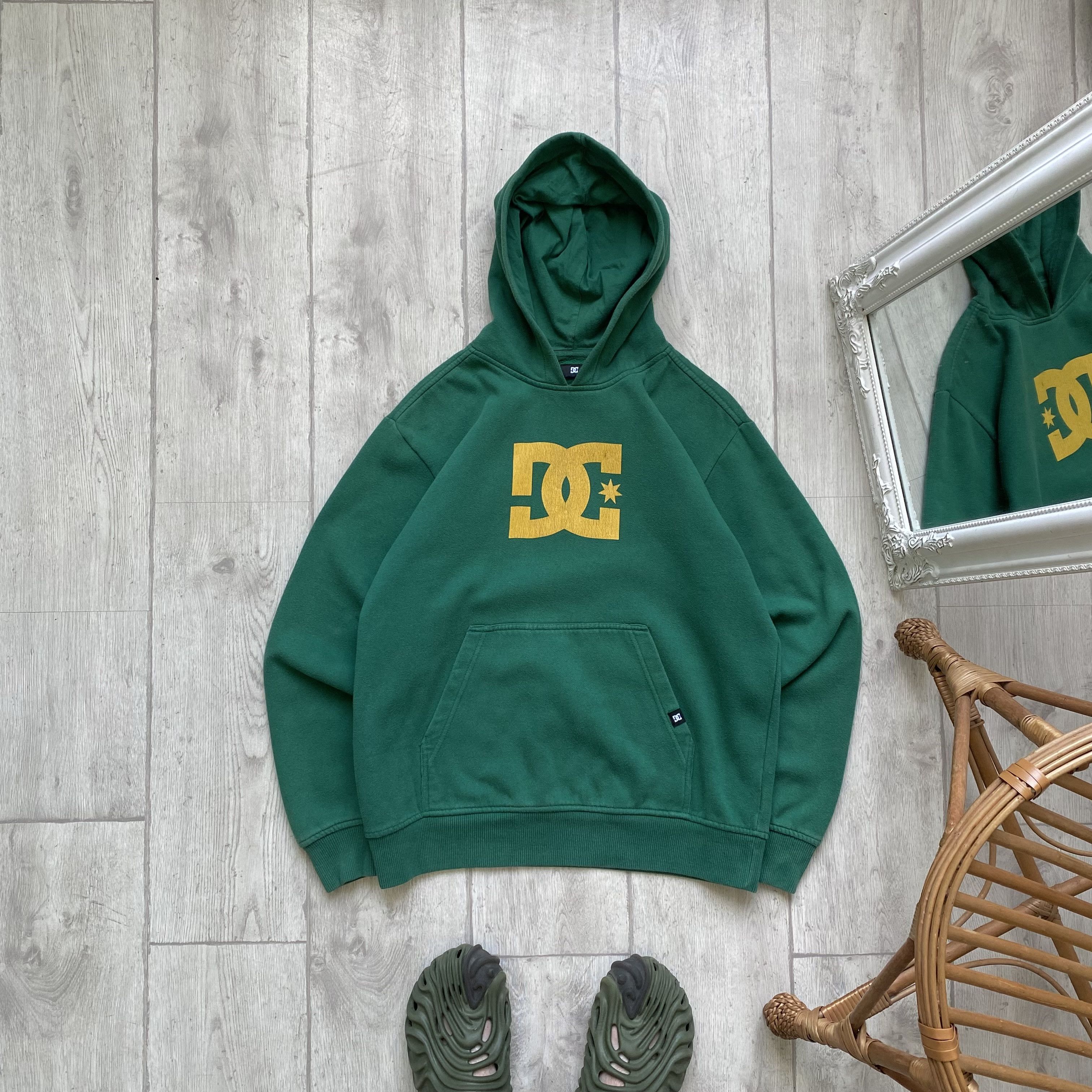 DC 🛹Vintage 00s DC Choes Boxy Hoodie center logo Skategang Size US S / EU 44-46 / 1 - 1 Thumbnail