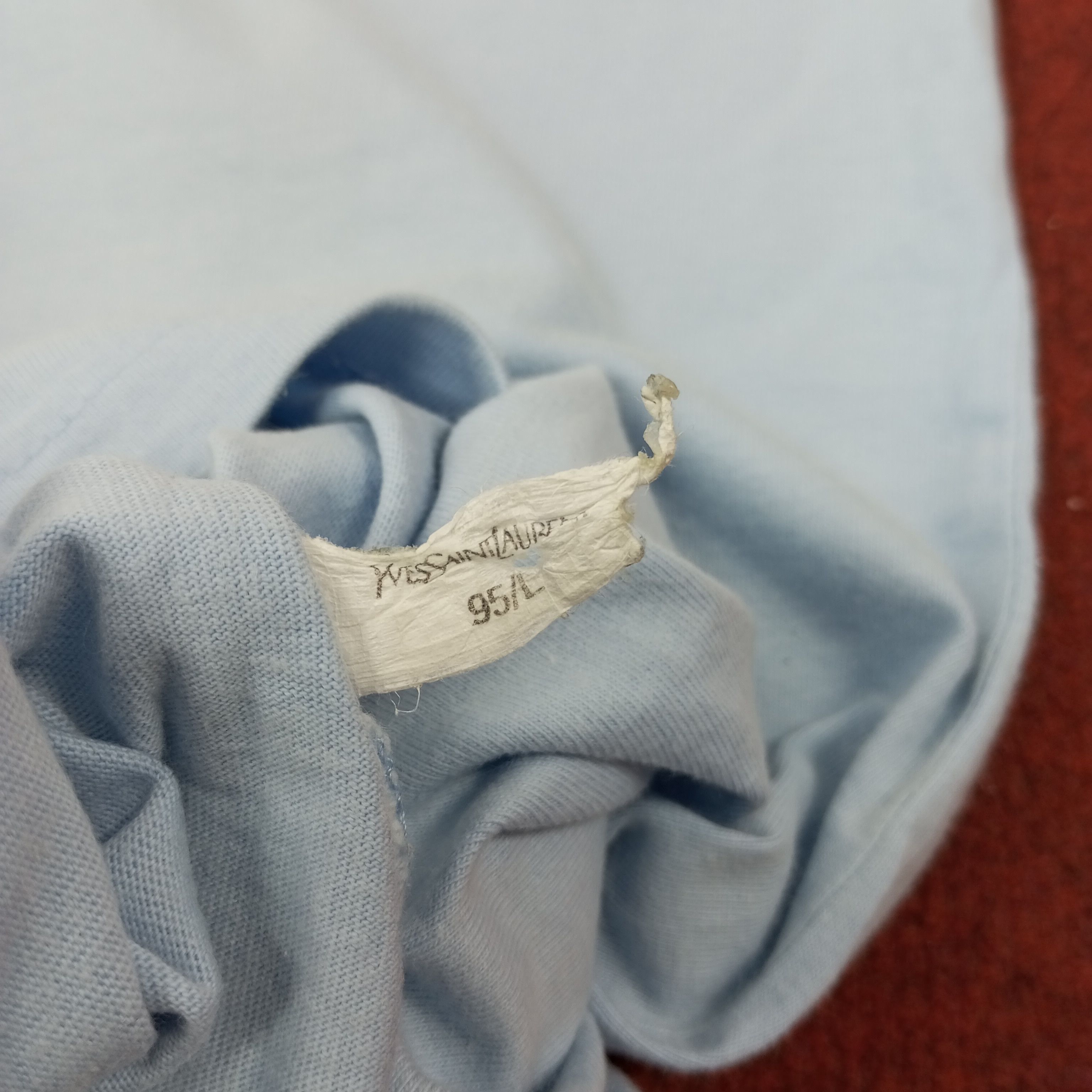 Vintage × Yves Saint Laurent Yves Saint Laurent YSL Small Logo Tshirt c219n12 Size US M / EU 48-50 / 2 - 8 Thumbnail