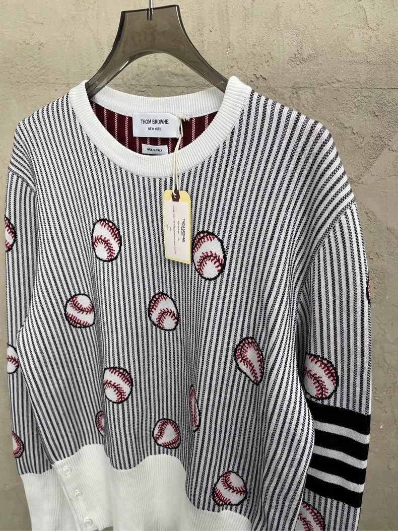 Thom Browne Thom browne White vertical stripe ace tennis limited editio Size US L / EU 52-54 / 3 - 3 Thumbnail