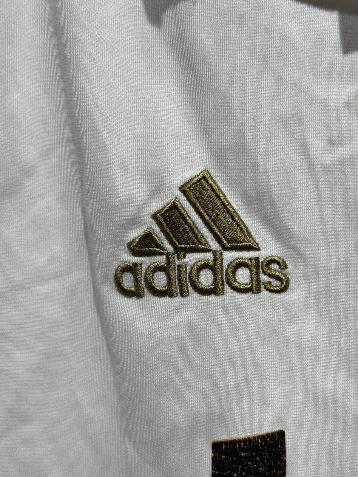 Adidas Real Madrid Cristiano Ronaldo 2011/12 jersey Size US M / EU 48-50 / 2 - 5 Thumbnail