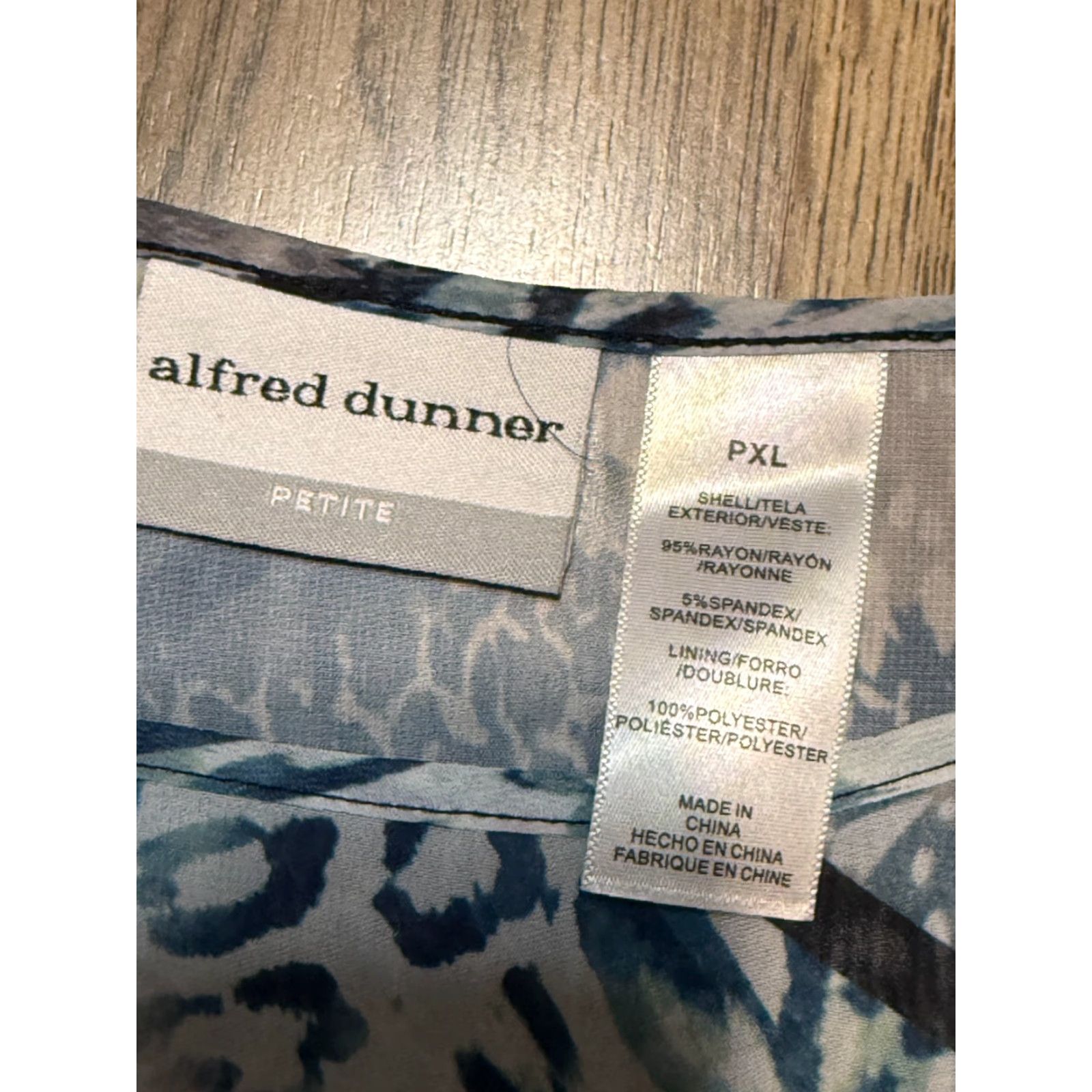 Vintage Alfred Dunner Blouse Women's XL Petite Long Sleeve Green Blue White Black Gems Size XL / US 12-14 / IT 48-50 - 6 Thumbnail