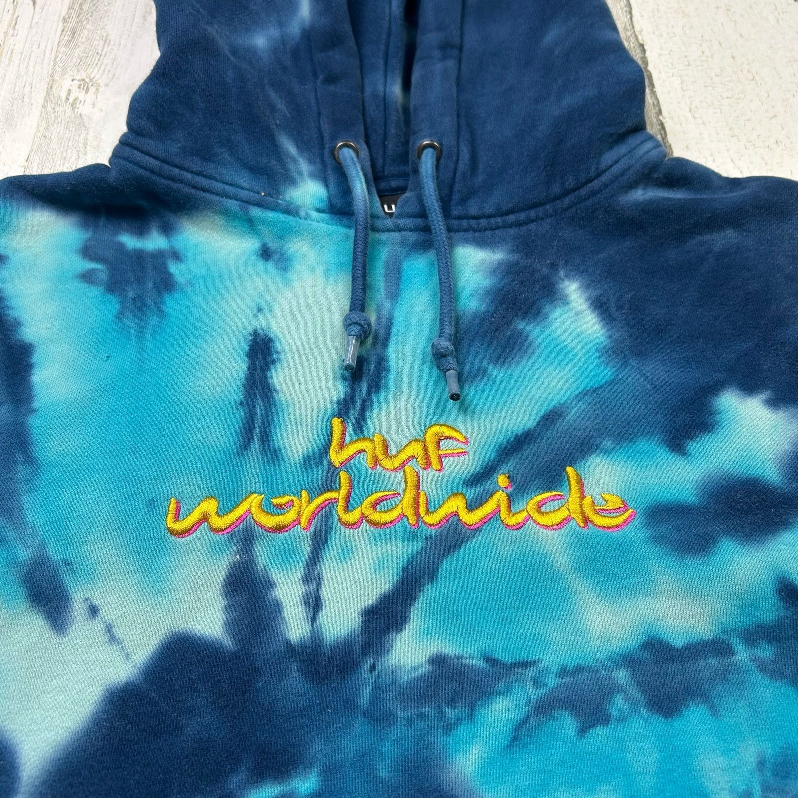 Huf HUF Worldwide Skateboarding Tie-Dye Script Hoodie Size US M / EU 48-50 / 2 - 2 Thumbnail