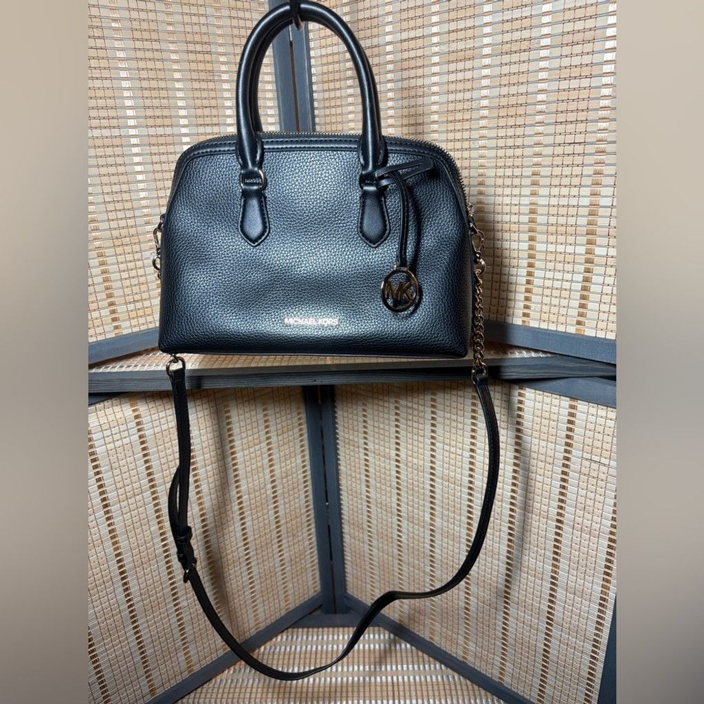 Michael Kors Michael Kors Kiri Small Dome Satchel in Black Size ONE SIZE - 2 Thumbnail