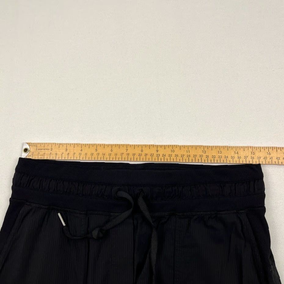 Lululemon Lululemon Dance Studio Cropped Pants Womens 8 Black 24" Inseam Mid Rise Athleisure Slimming Pockets Easy Care Breathable Relaxed Size 30" / US 8 / IT 44 - 4 Thumbnail