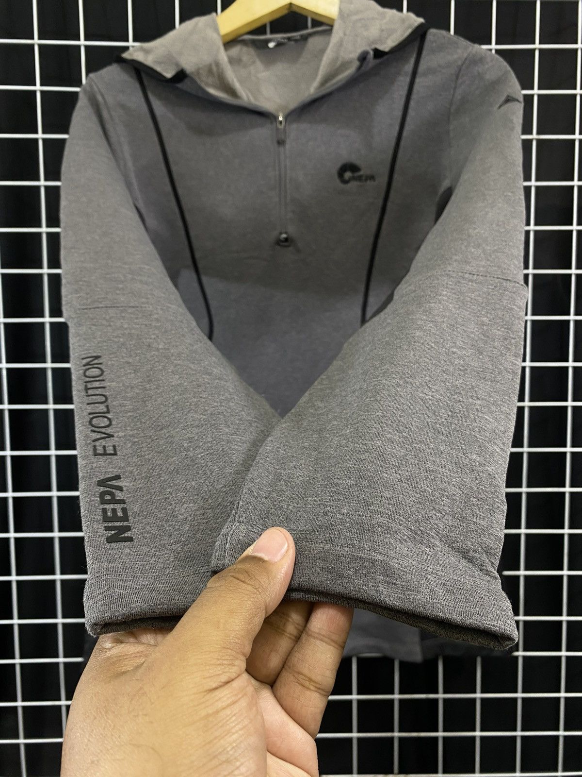The North Face NEPA TRACK JACKET Size M / US 6-8 / IT 42-44 - 4 Thumbnail
