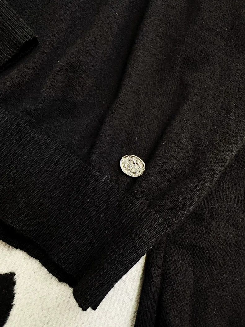 Chanel Chanel 23B black round neck knitted cuff embroidered sequi Size XS / US 0-2 / IT 36-38 - 6 Thumbnail