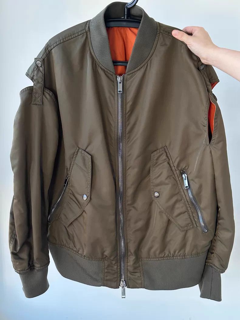 Valentino Valentino bomber jacket padded jacket design off-the-shoul Size L / US 10 / IT 46 - 1 Thumbnail