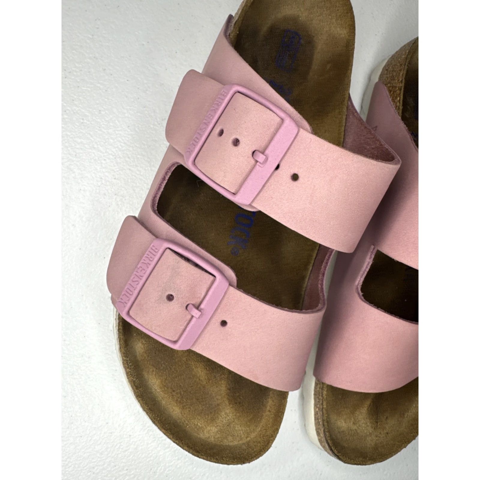 Birkenstock Birkenstock Arizona Sandal pink Suede Buckles 37 Women’s EU 37 US 6 Slide Az Size US 7 / IT 37 - 6 Thumbnail