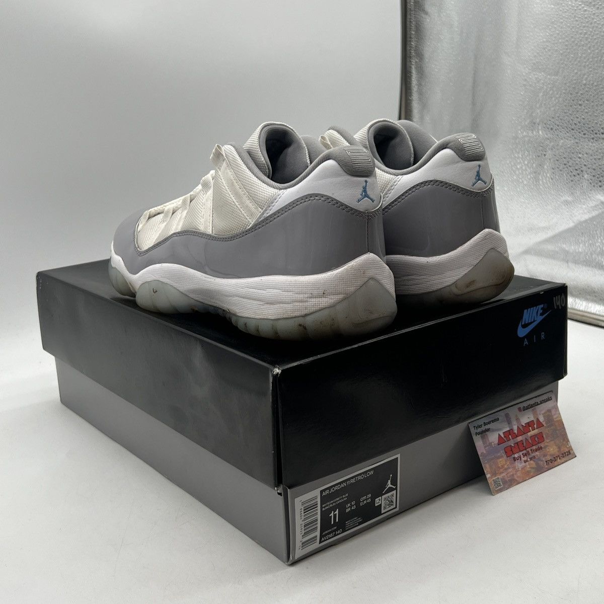 Jordan Brand Air Jordan 11 low cement grey Size US 11 / EU 44 - 4 Thumbnail