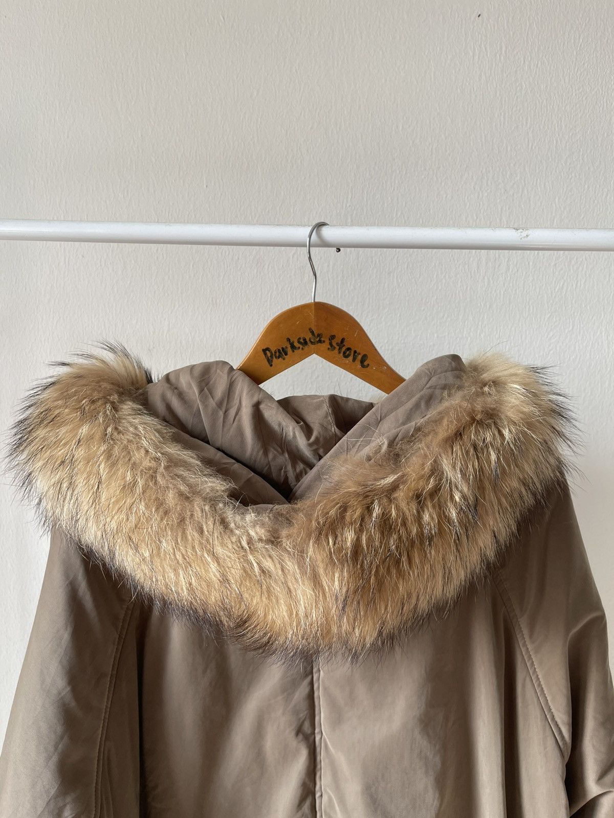 Designer Vintage Max Mara Fur Hoodie Jacket Size US XL / EU 56 / 4 - 6 Thumbnail