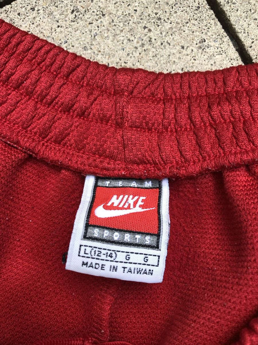 Nike Nike Shorts Size US 32 / EU 48 - 4 Thumbnail